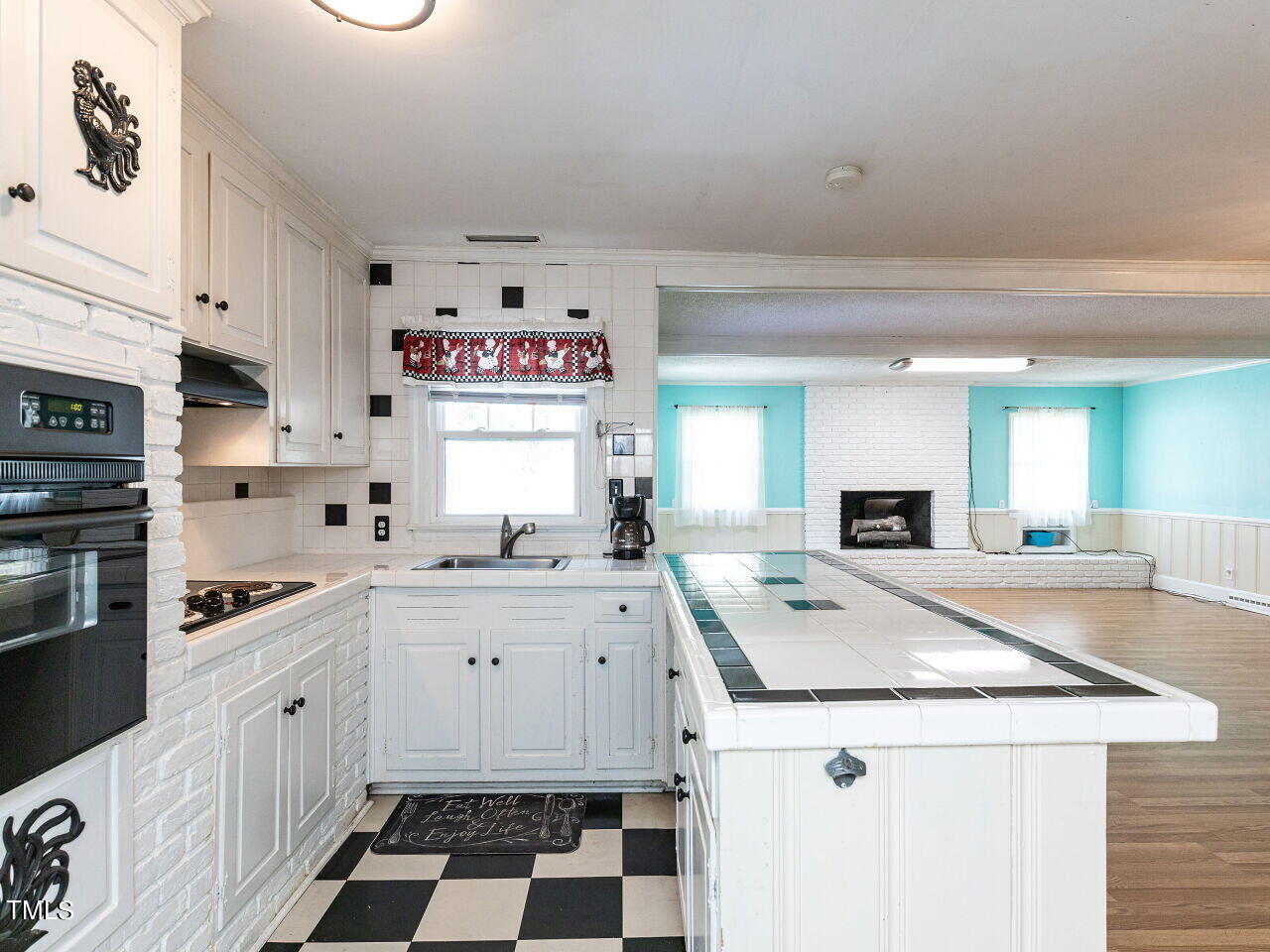 110 W Parker Street