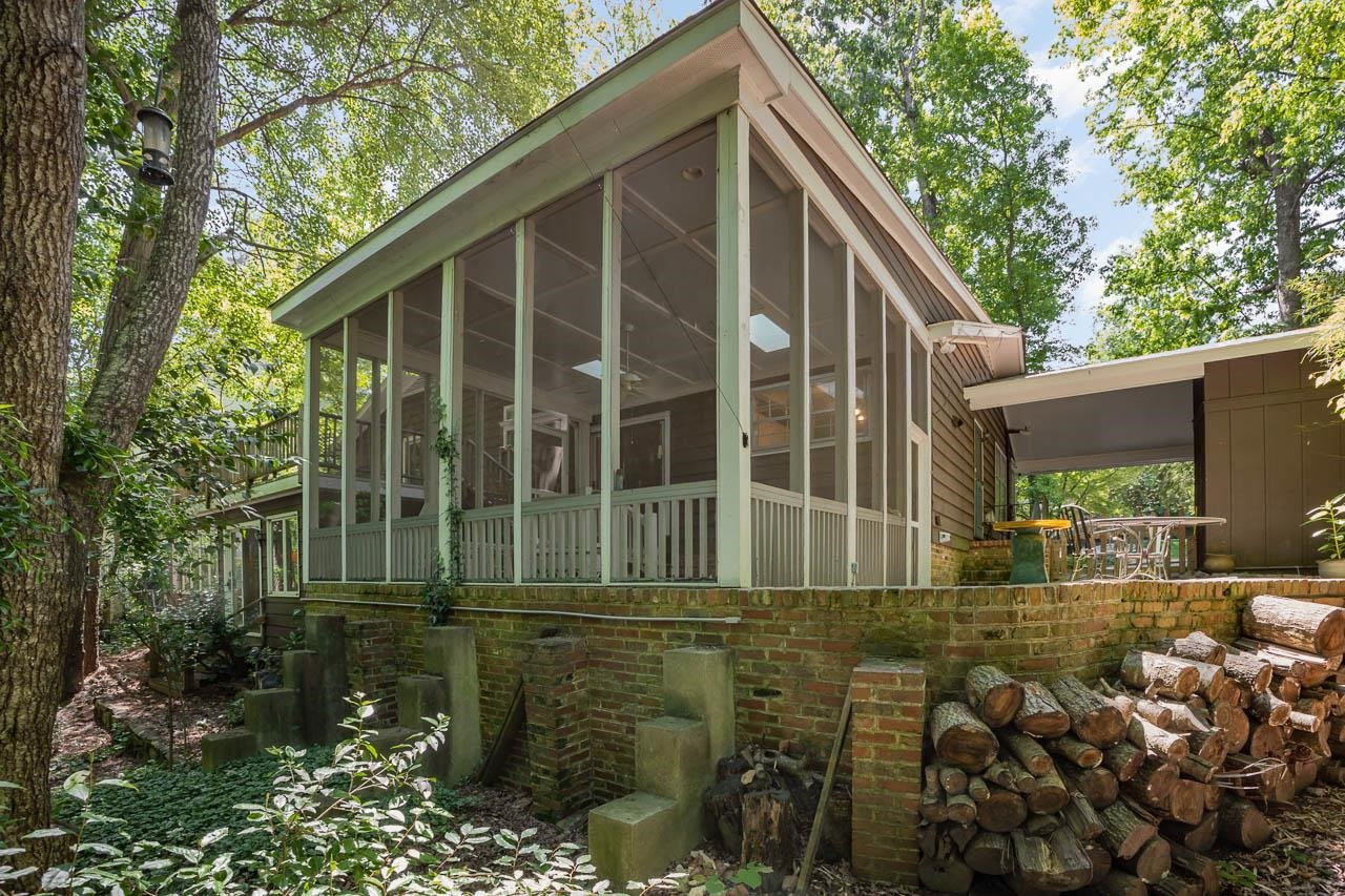 1200 Gunnison Place