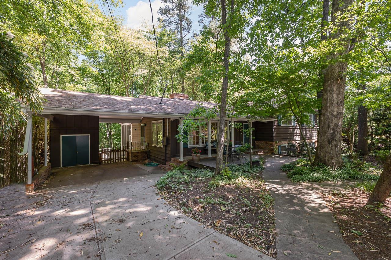 1200 Gunnison Place