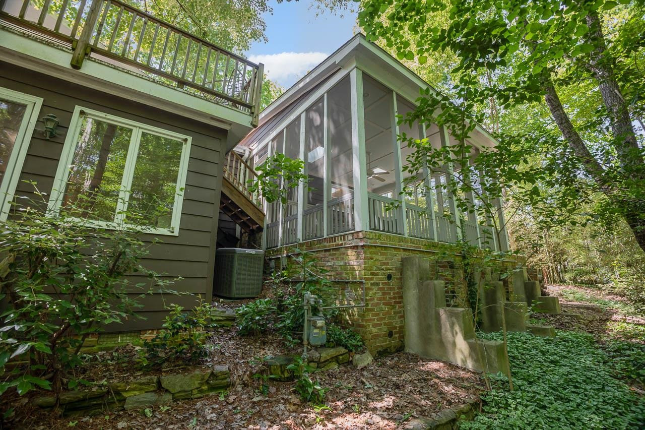 1200 Gunnison Place