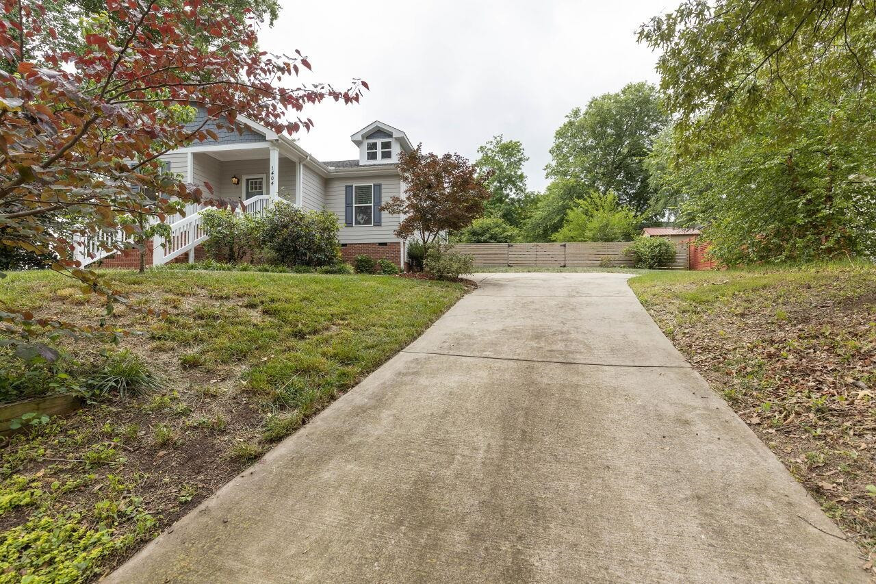 1404 Battery Drive