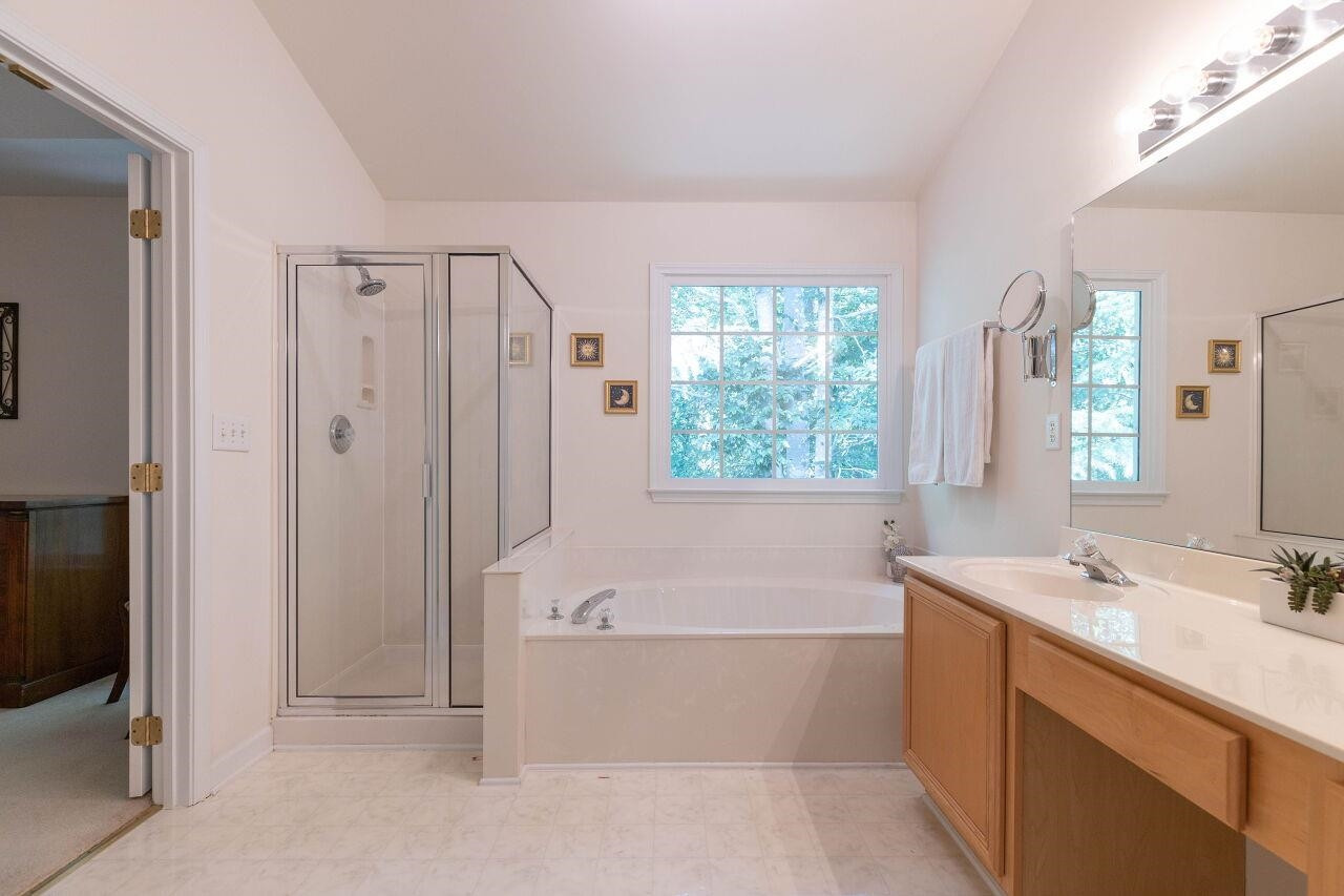 4704 Carlton Crossing Drive