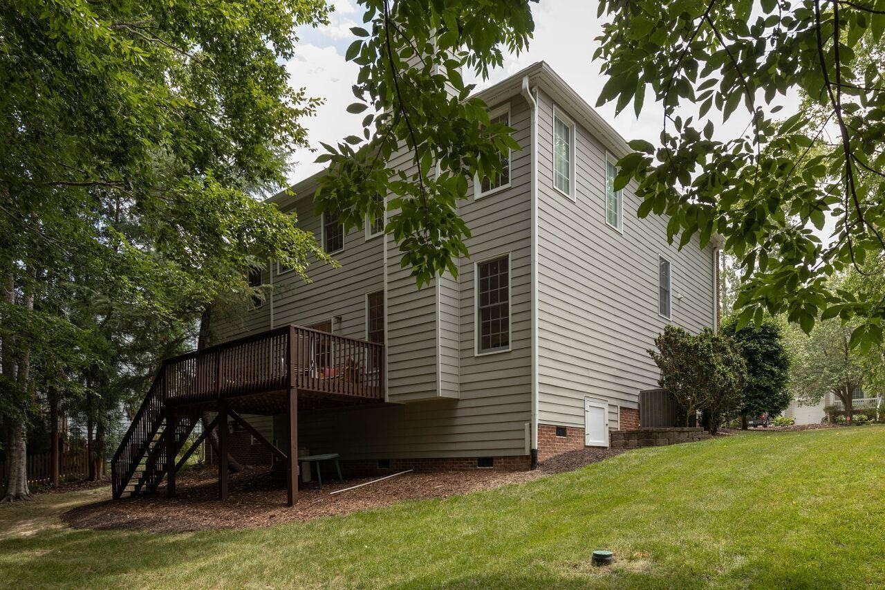 4704 Carlton Crossing Drive