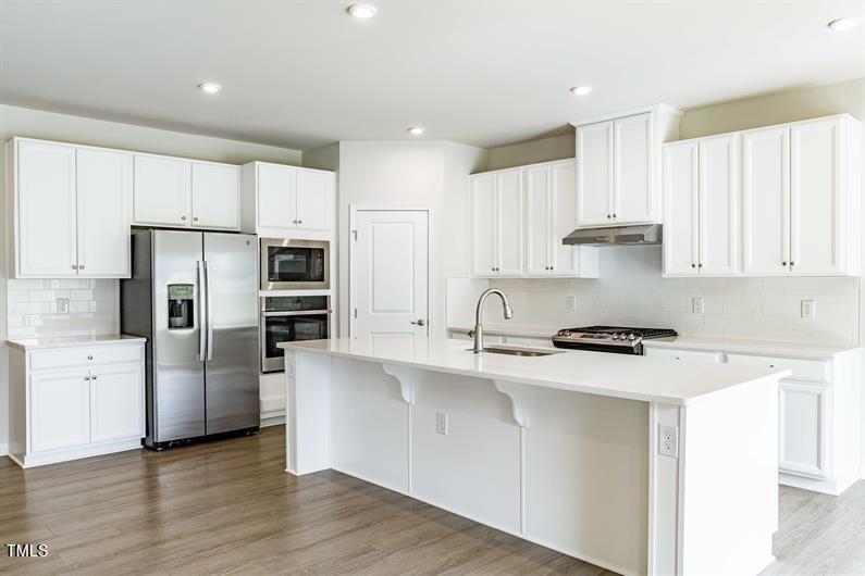 1077 Chevy Park Landing