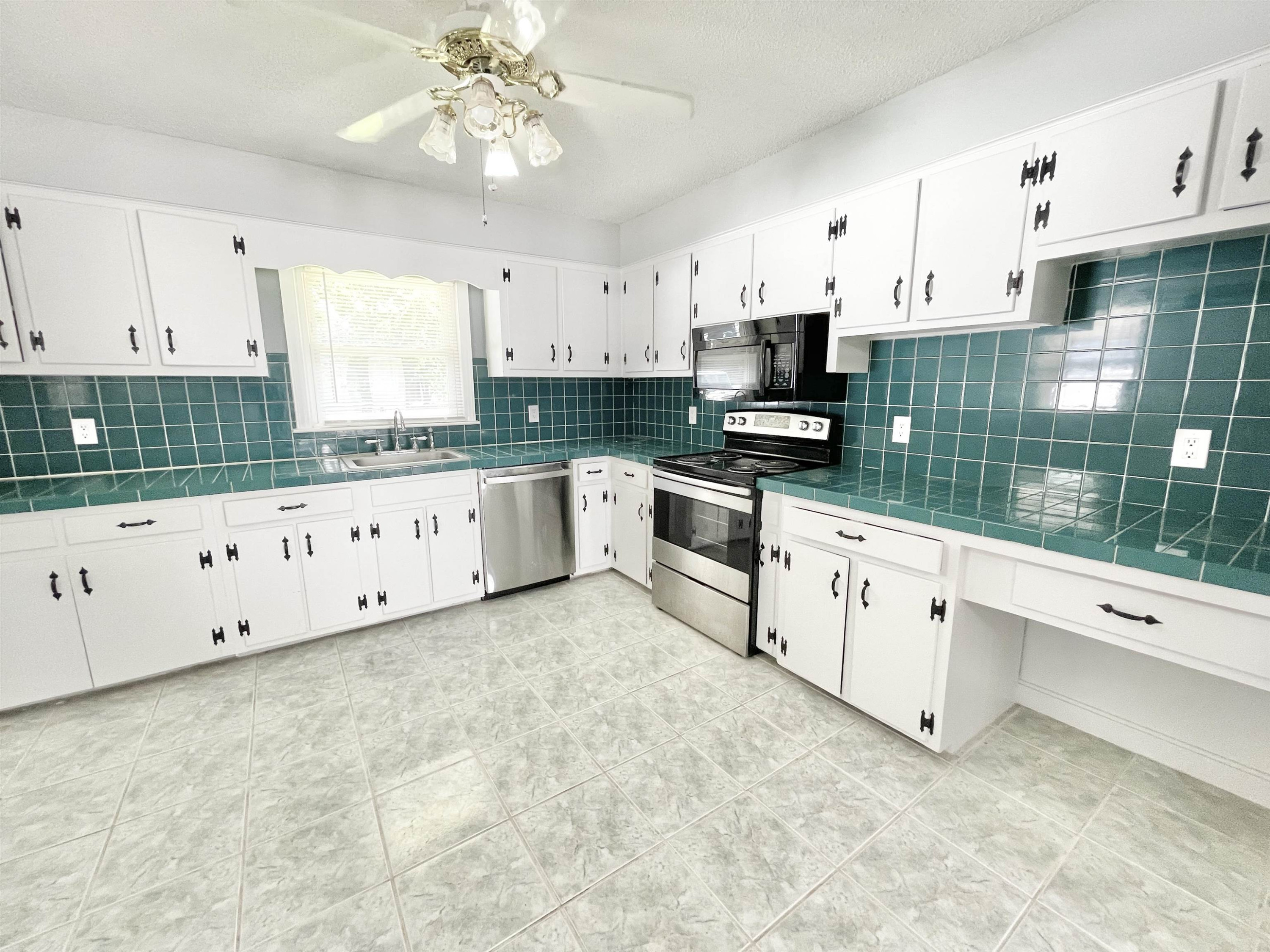 6308 Vera Road