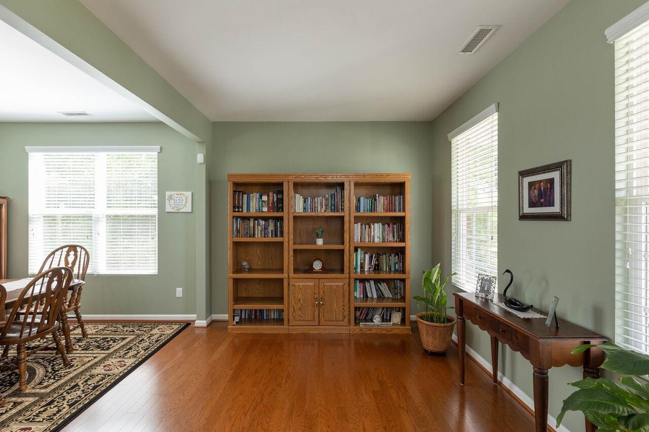 103 Thorngate Road