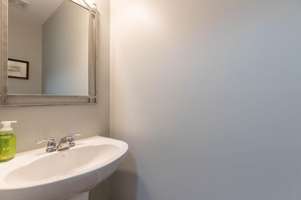103 Thorngate Road