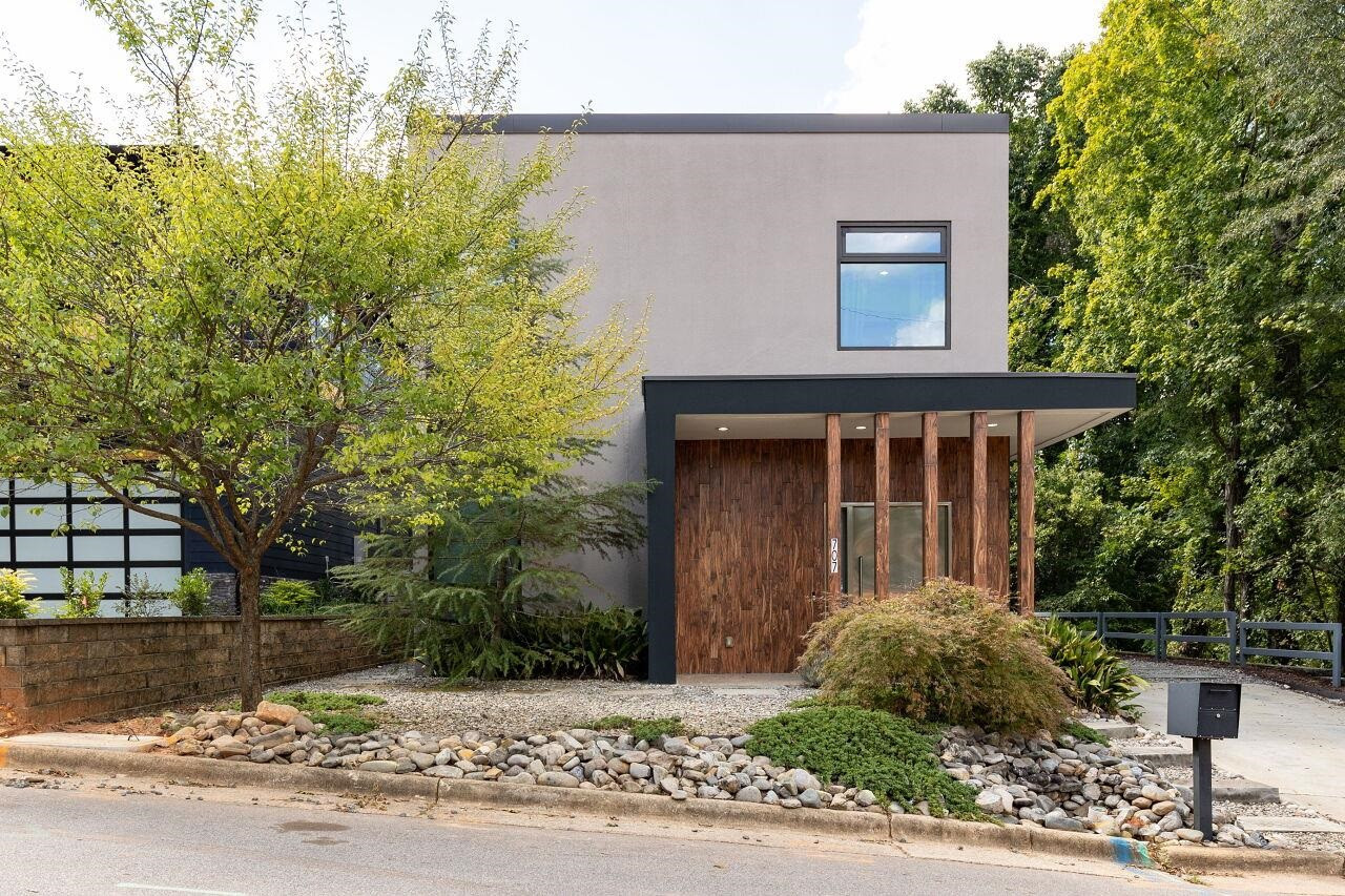 707 Chamberlain Street