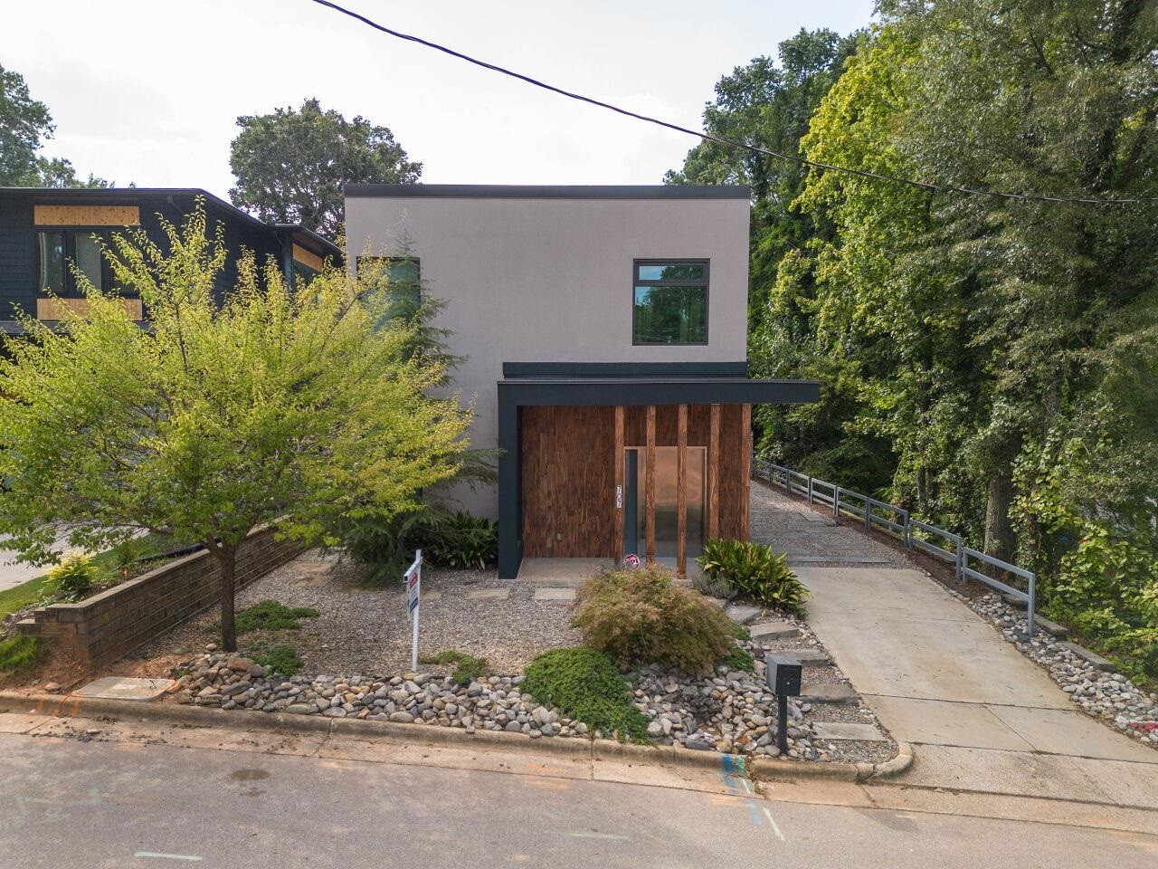 707 Chamberlain Street