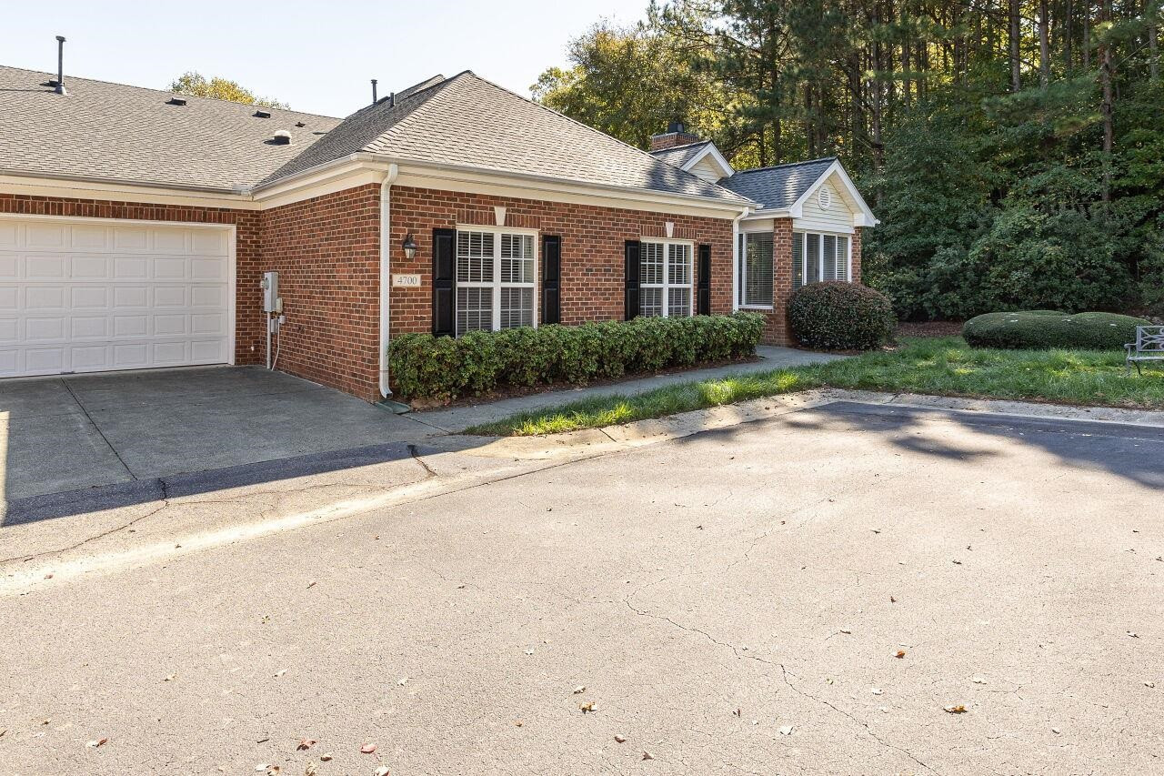 4700 Highland Glen Court