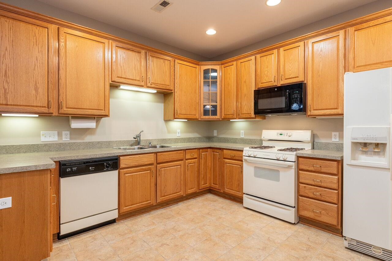 4700 Highland Glen Court
