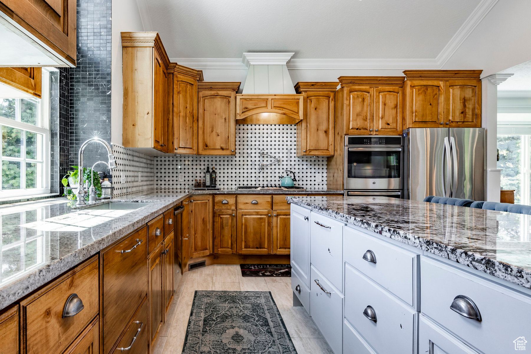 2949 E DIMPLE DELL LN