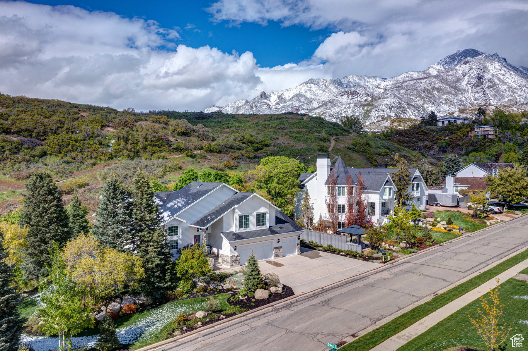 2949 E DIMPLE DELL LN