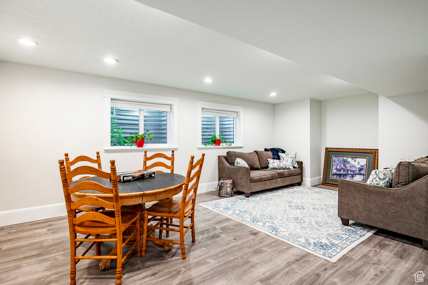 2949 E DIMPLE DELL LN