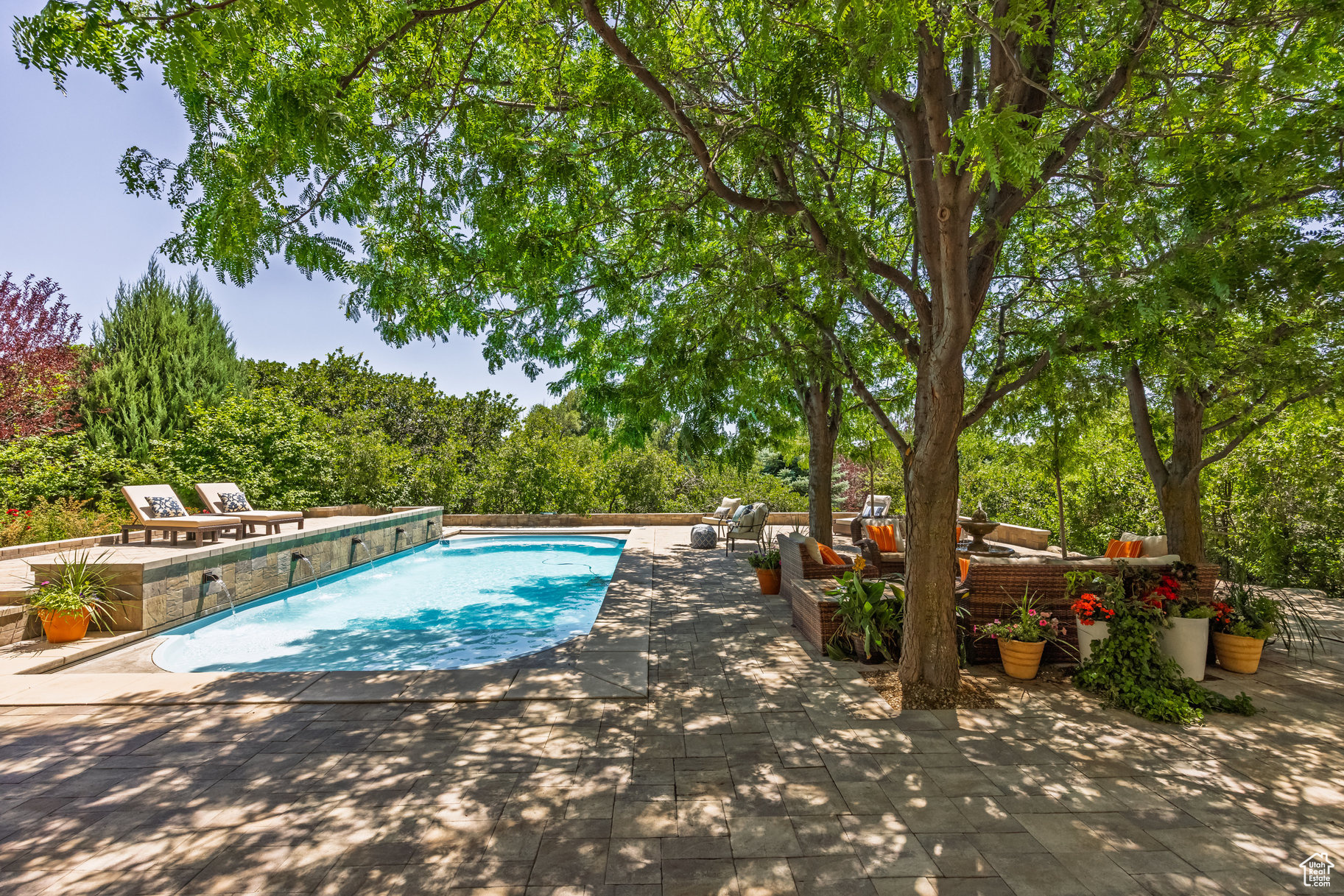 897 W PFEIFFERHORN DR