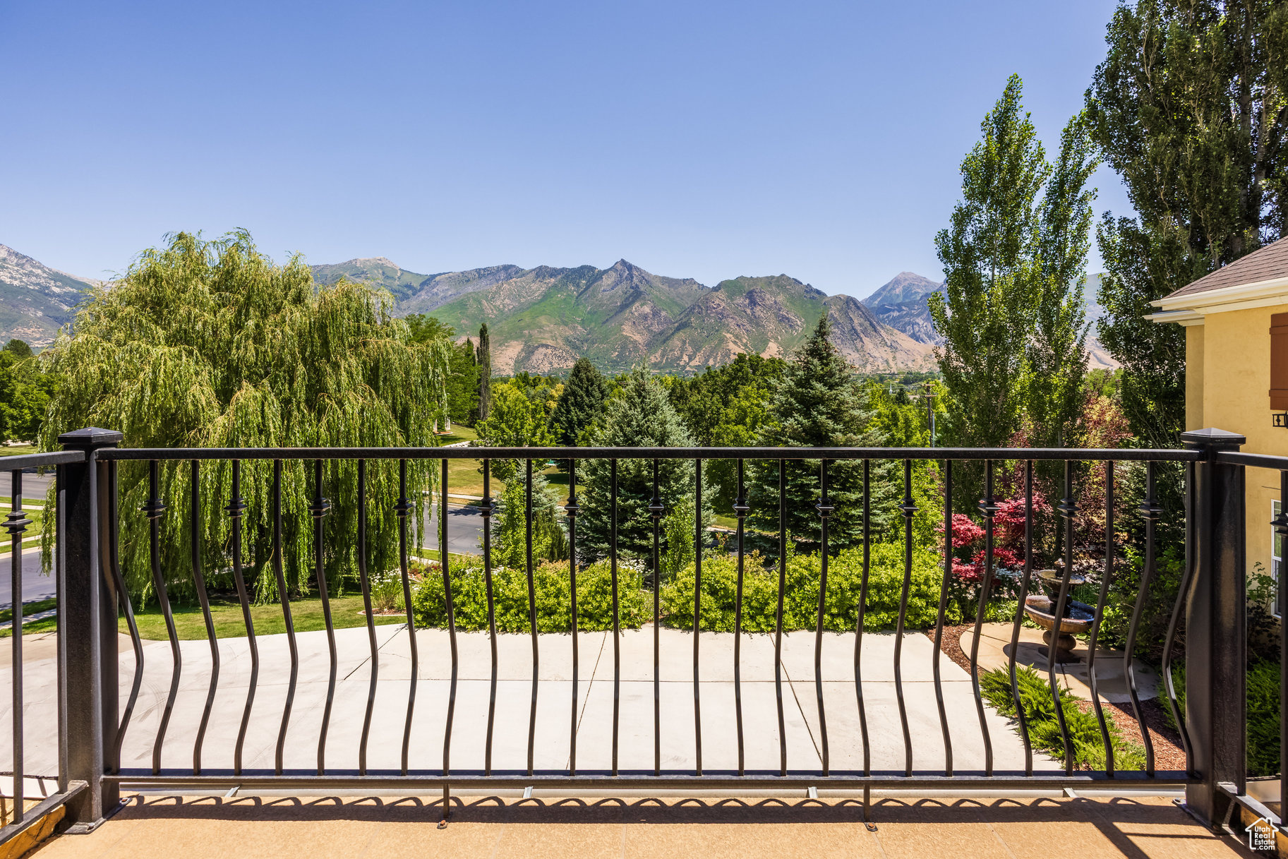 897 W PFEIFFERHORN DR
