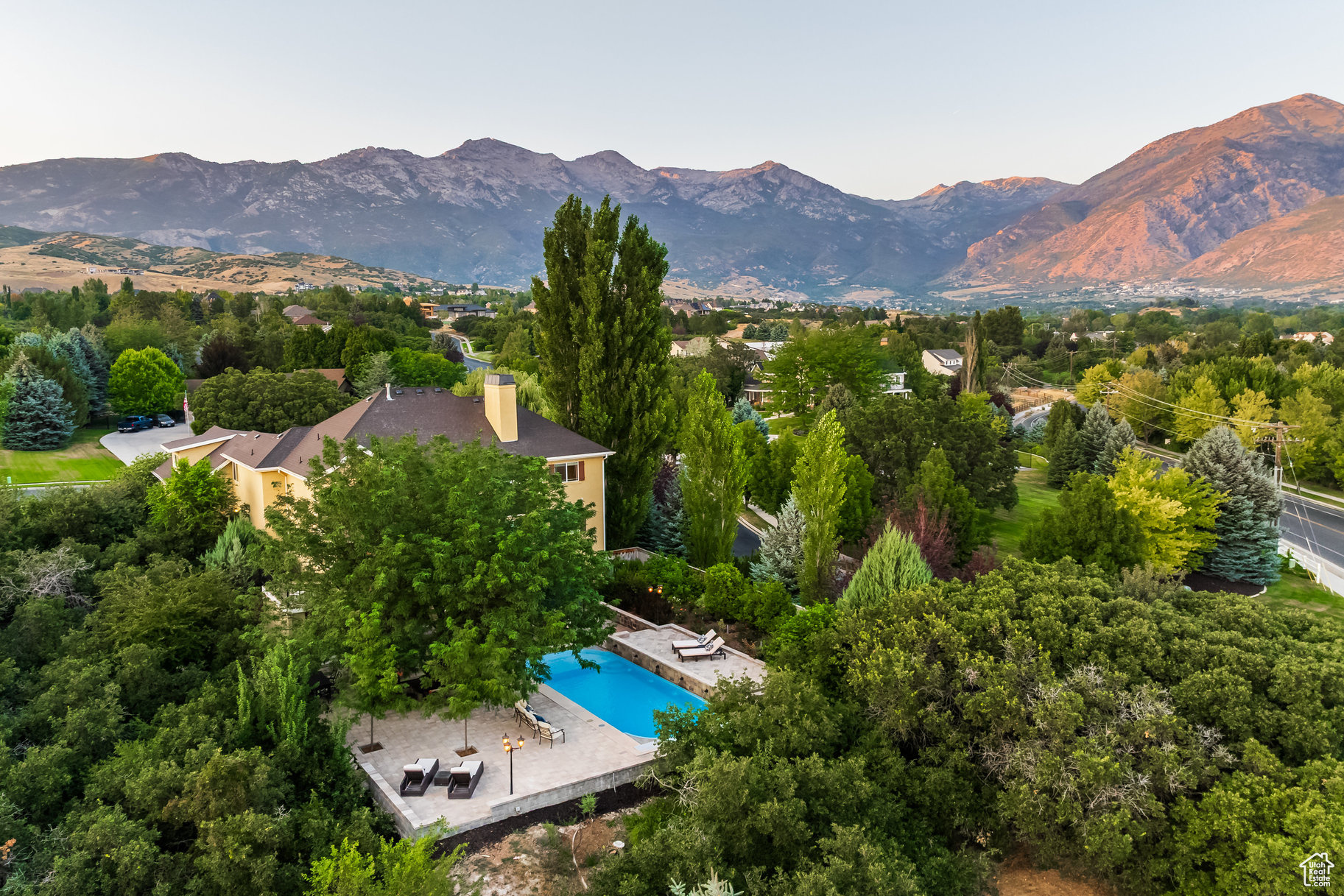 897 W PFEIFFERHORN DR