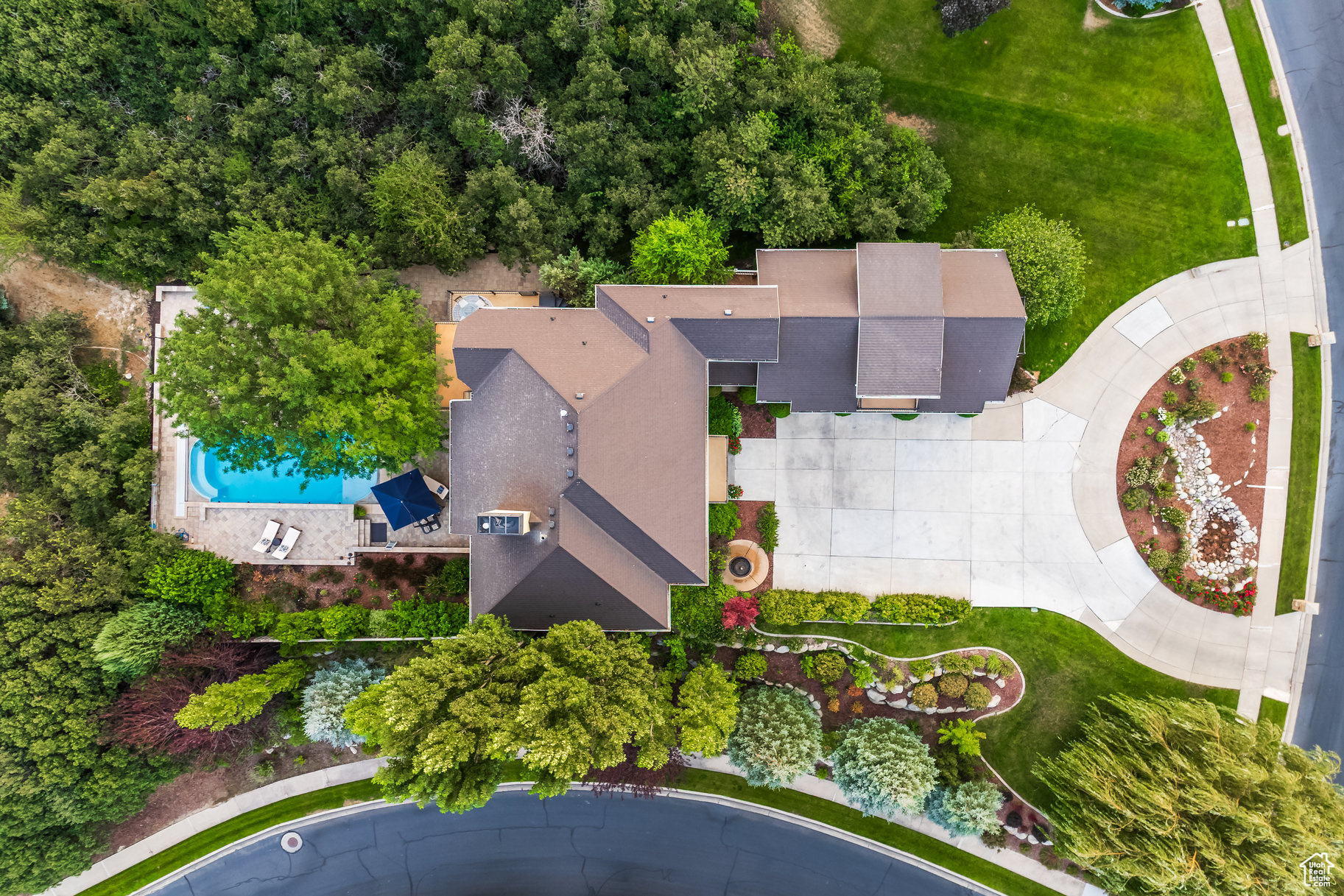 897 W PFEIFFERHORN DR