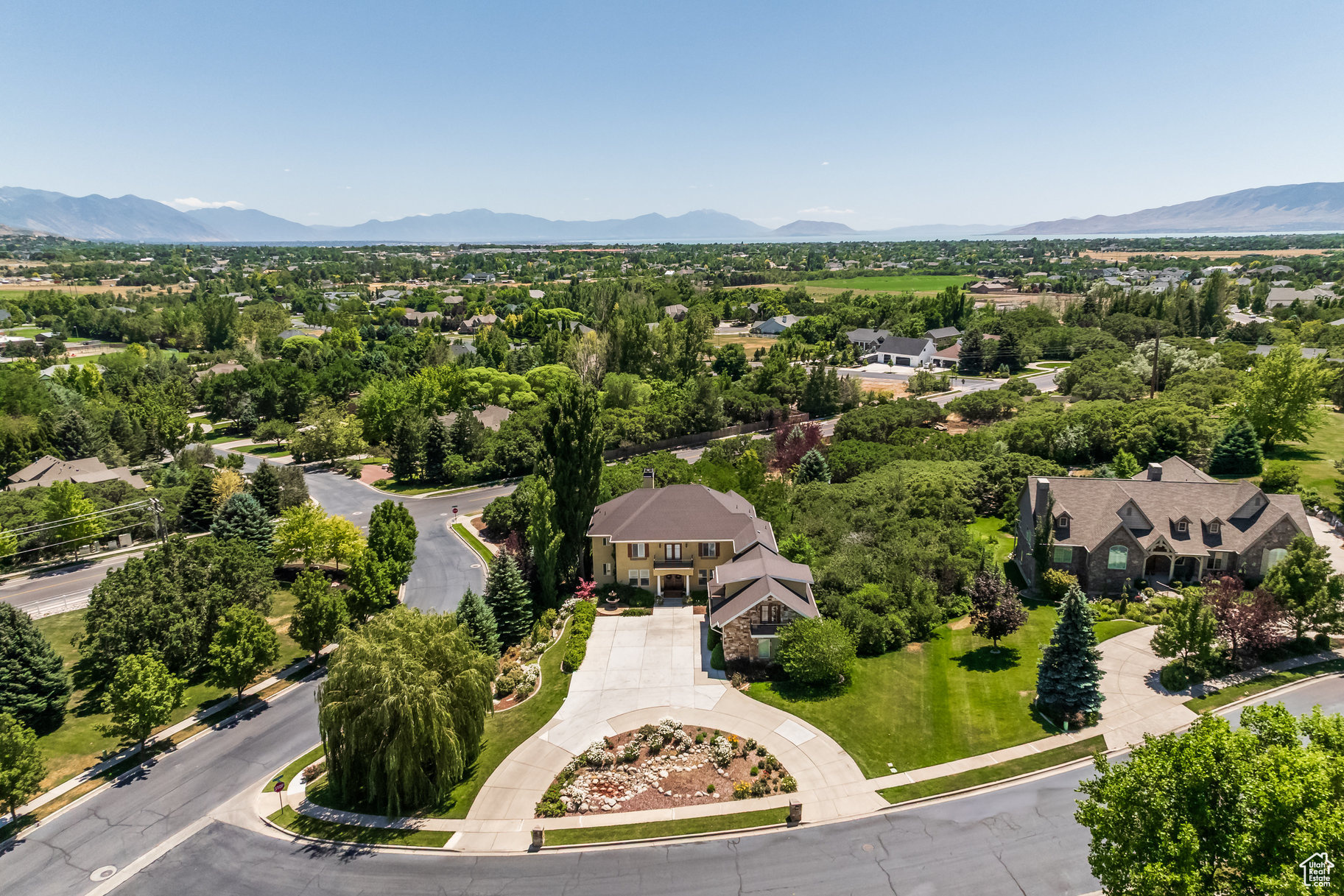 897 W PFEIFFERHORN DR