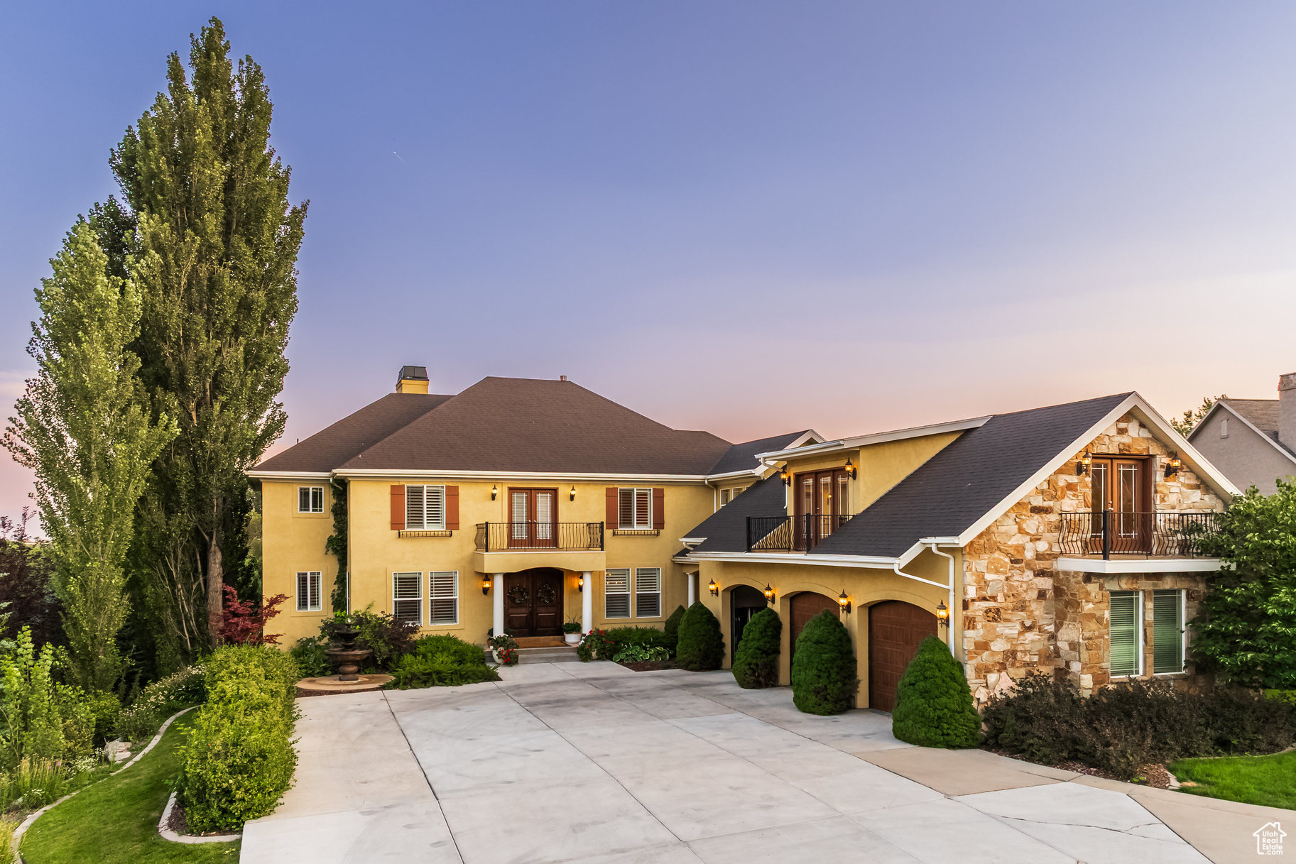 897 W PFEIFFERHORN DR