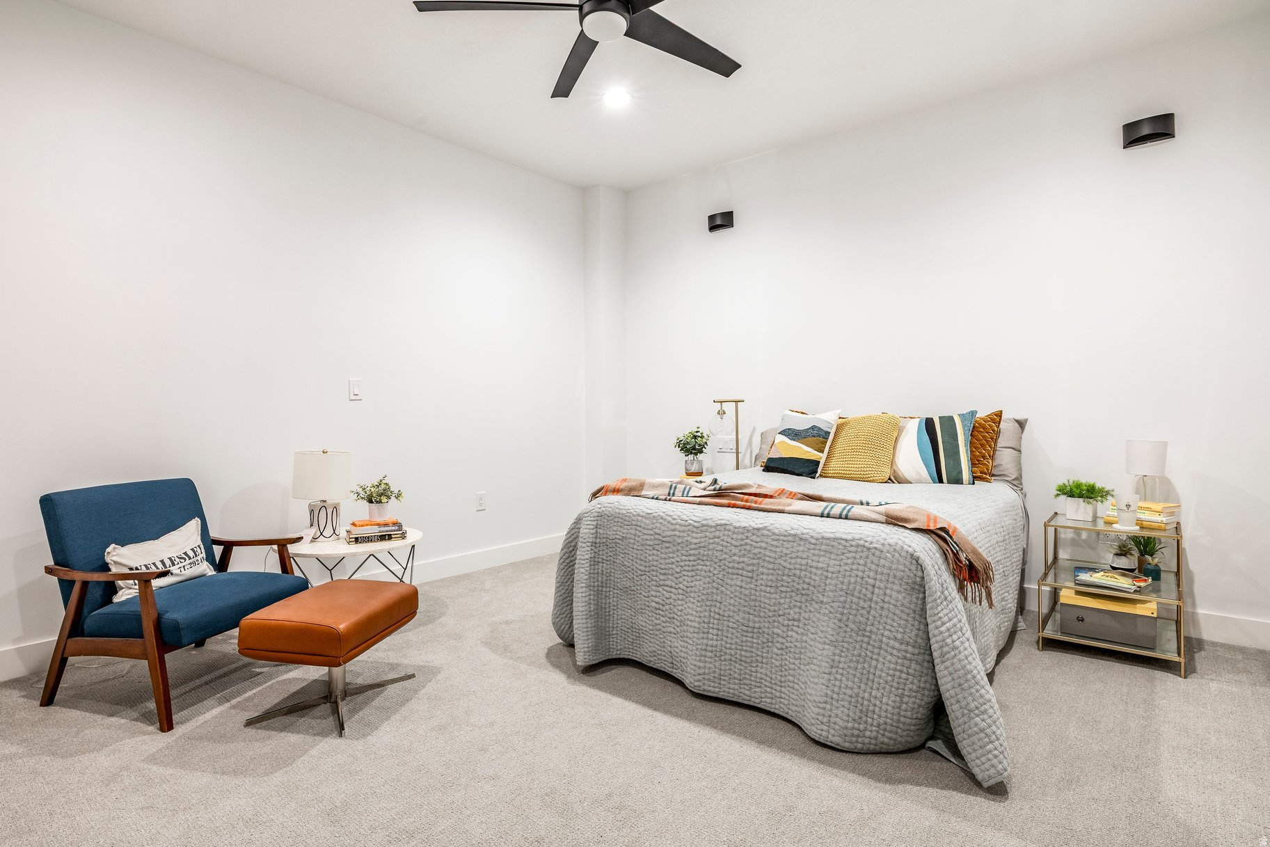 2194 W LEGEND CREEK CT