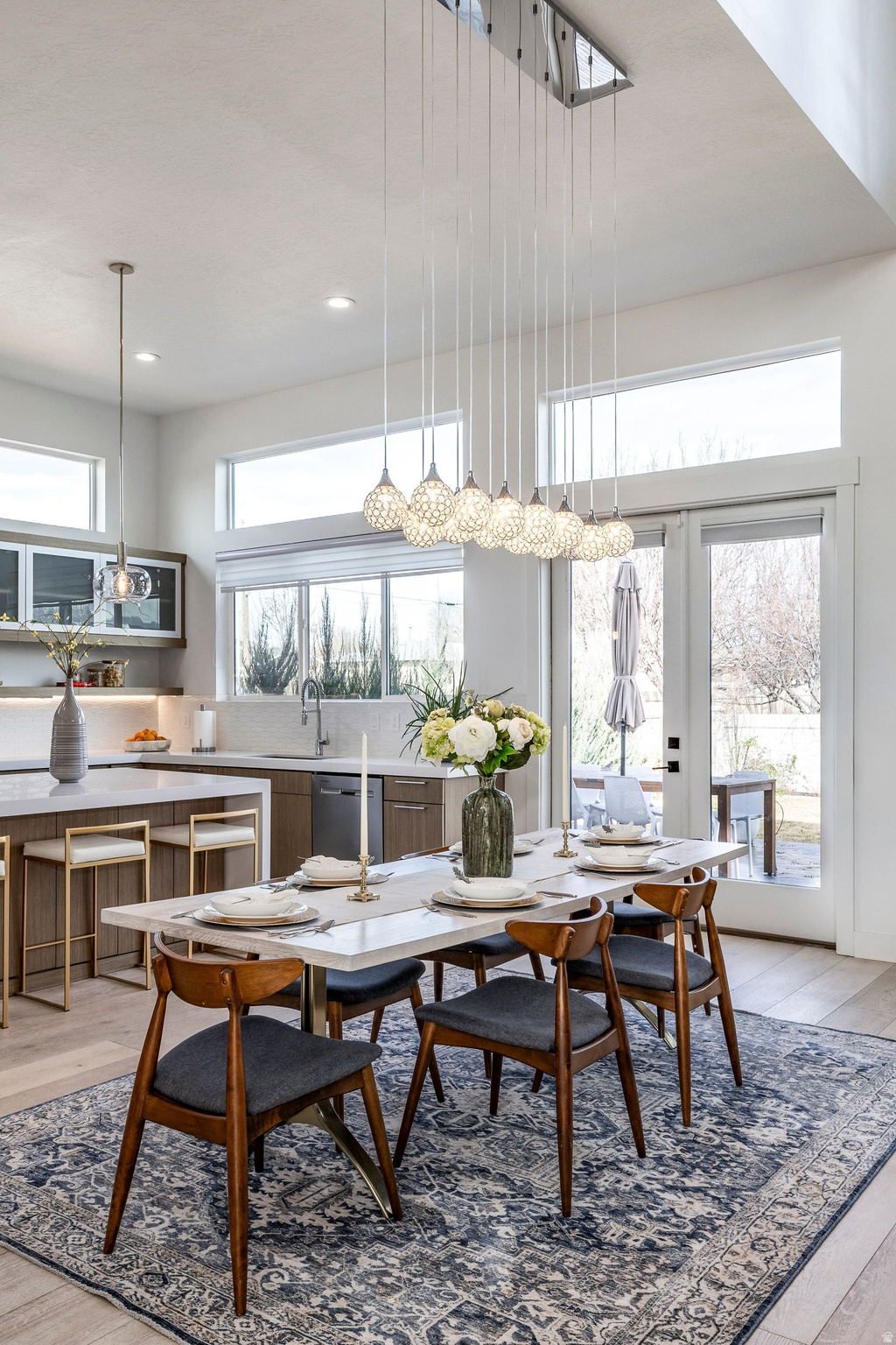 2194 W LEGEND CREEK CT