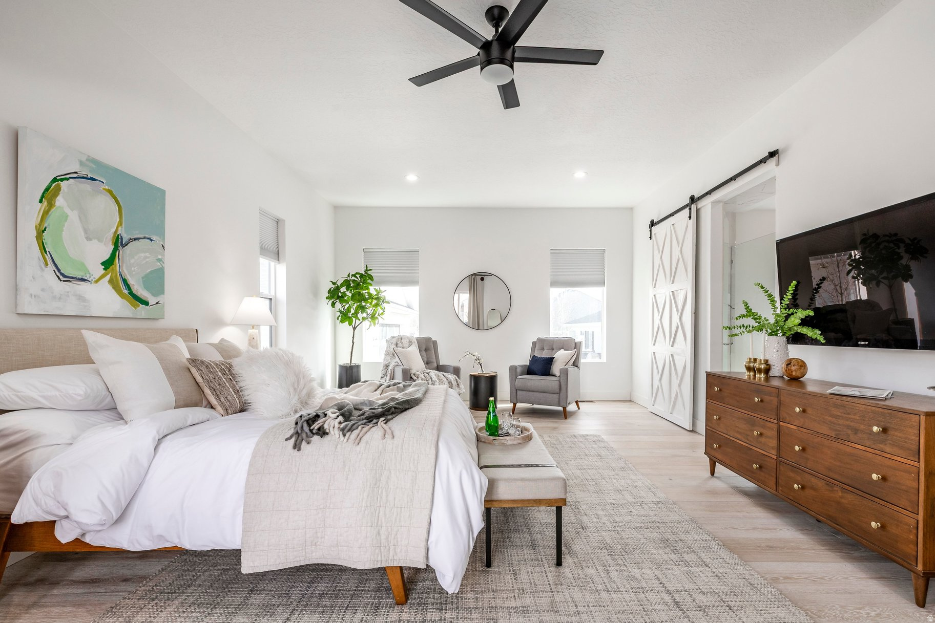 2194 W LEGEND CREEK CT