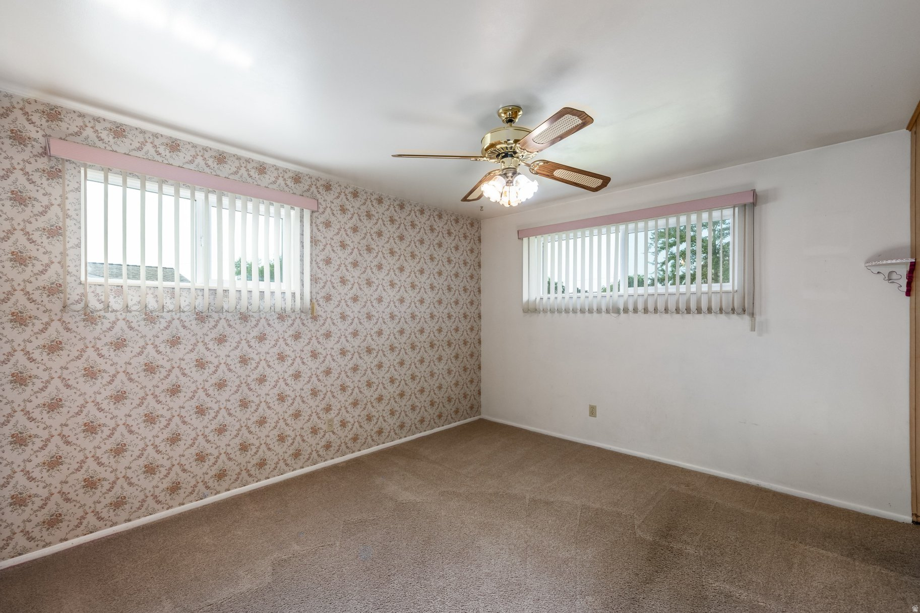 3486 W 4305 DR