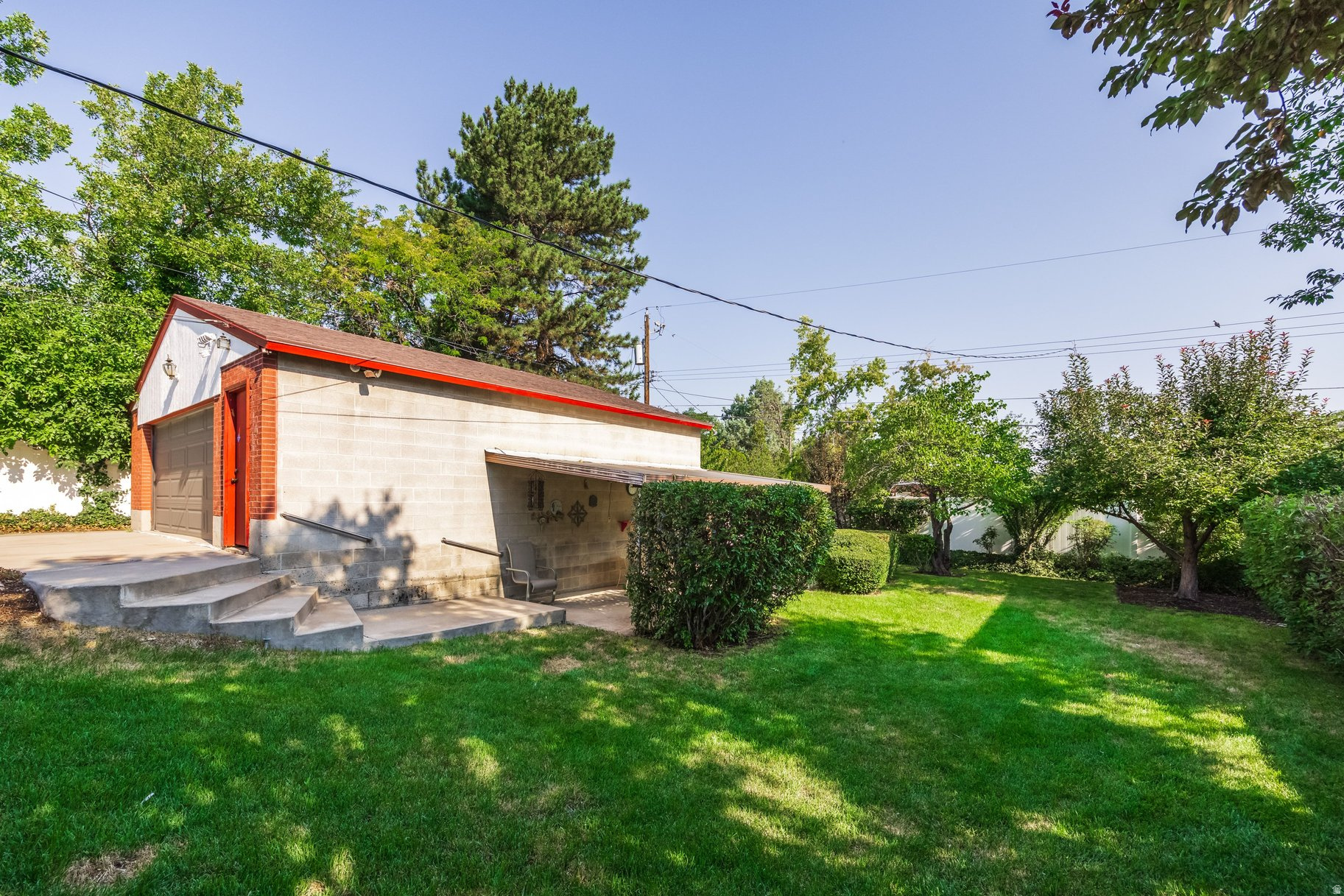 3486 W 4305 DR
