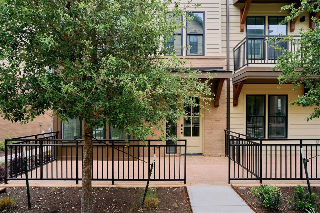 2209 Woodland Ave # 602