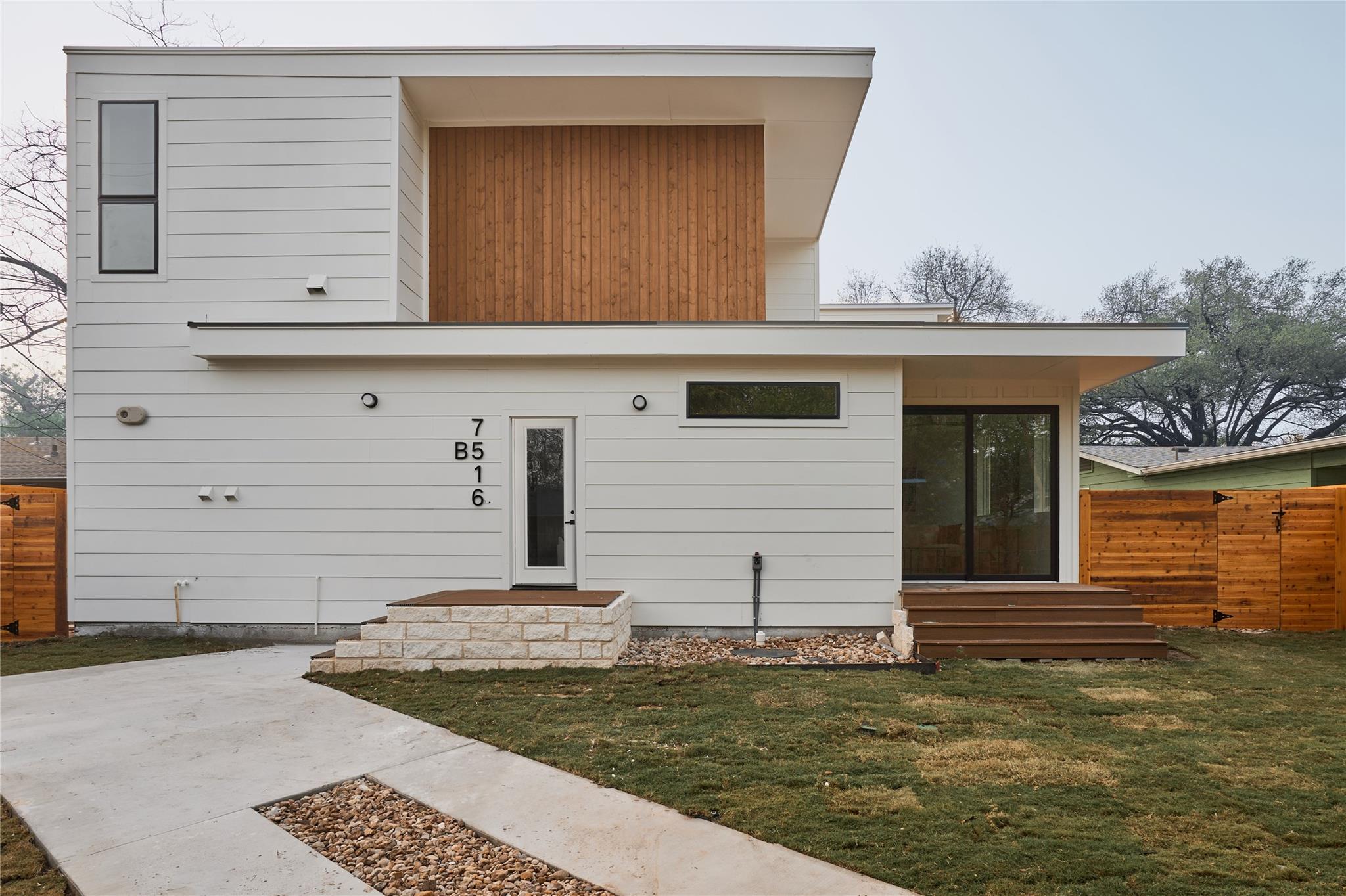 7516 Northcrest Blvd # 2