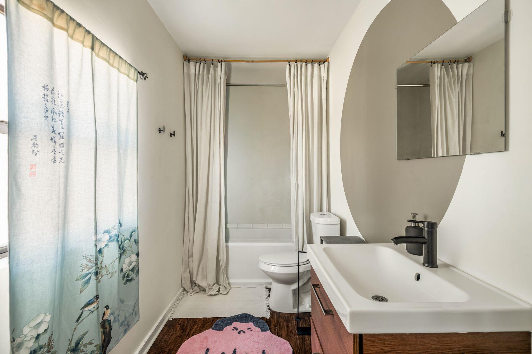 510 Thousand Oaks DR