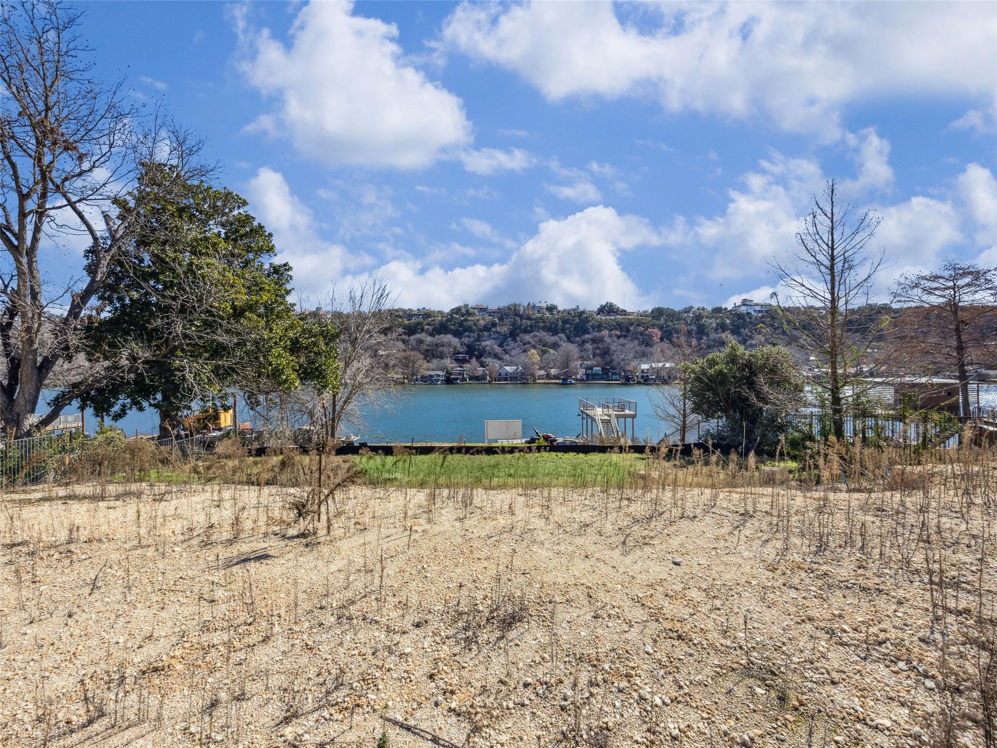 3607 ROBBINS RD