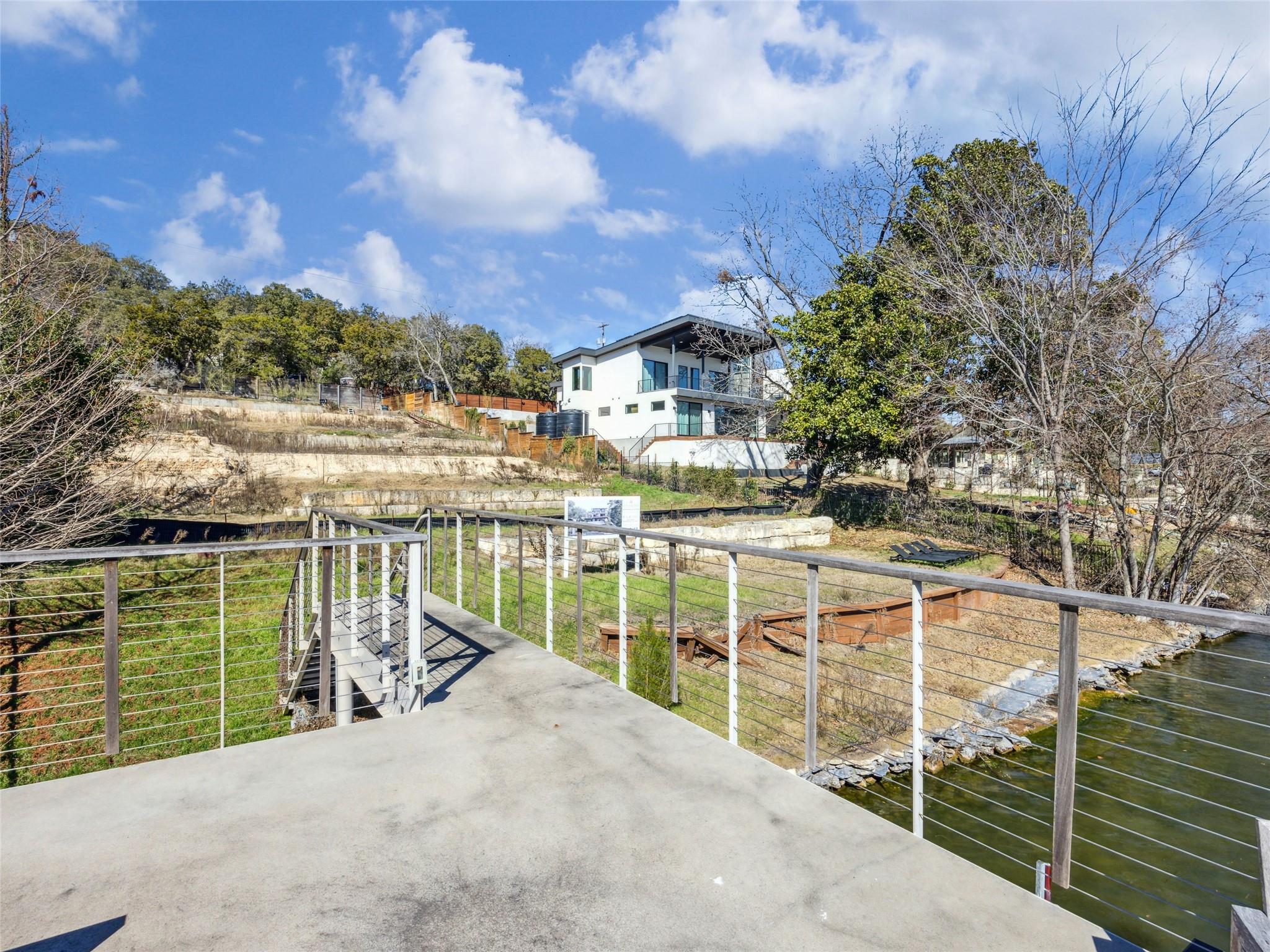 3607 ROBBINS RD