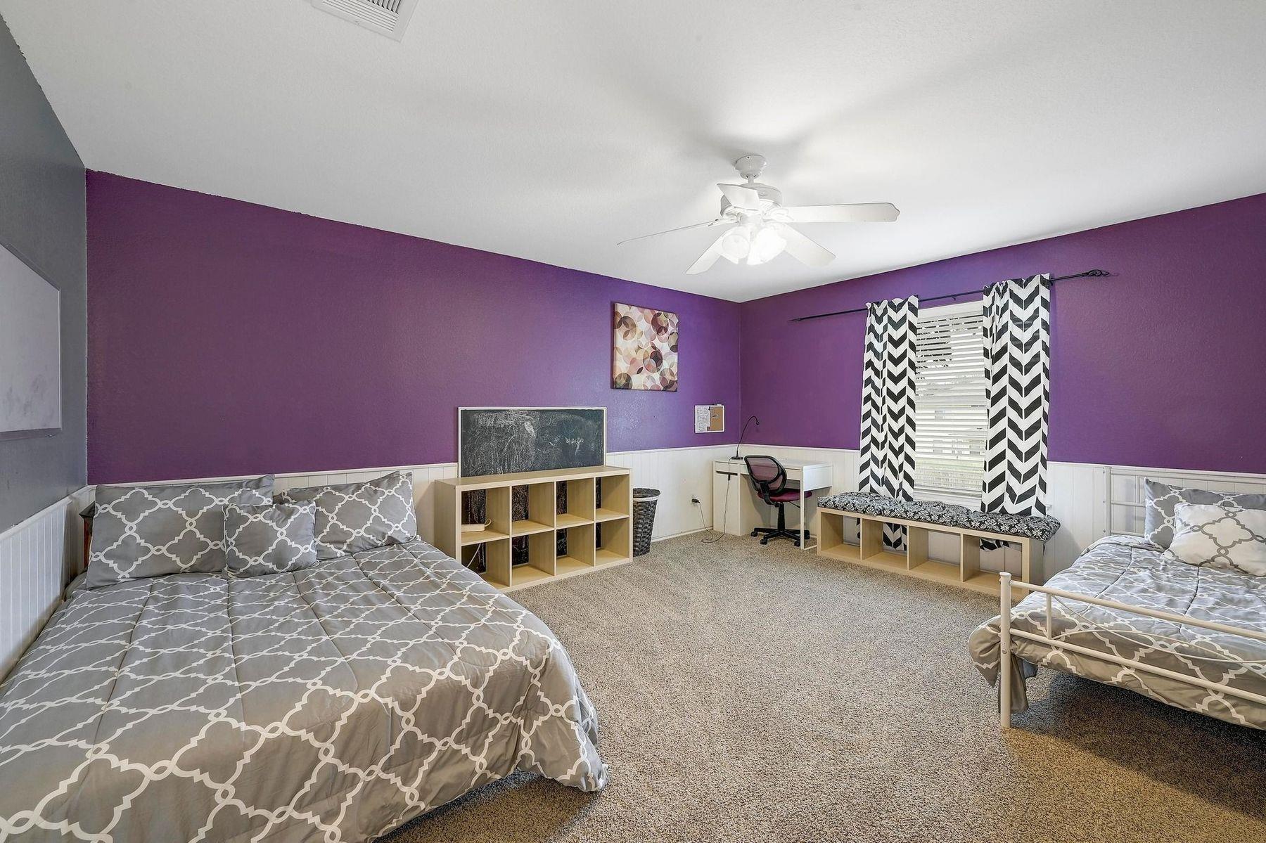 118 Floating Leaf DR