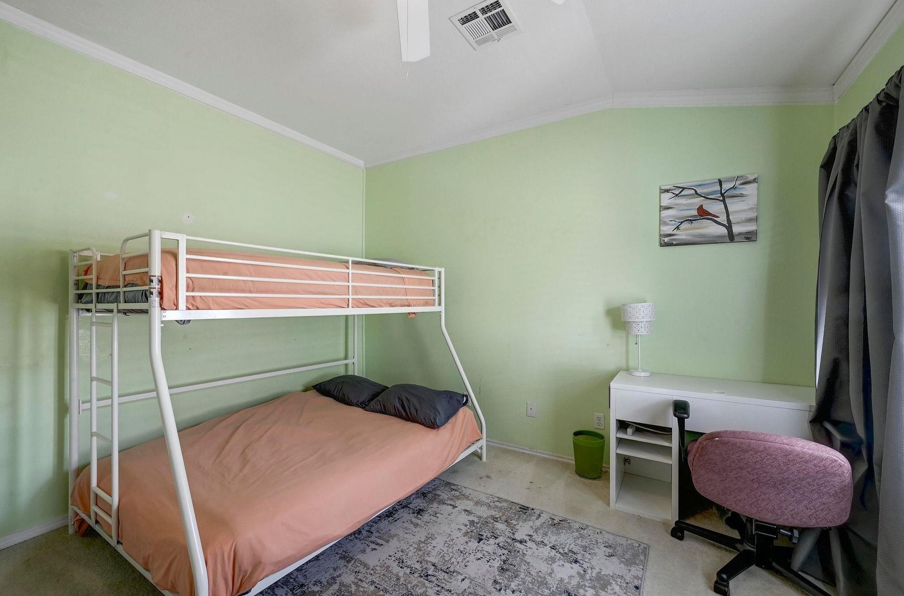 118 Floating Leaf DR