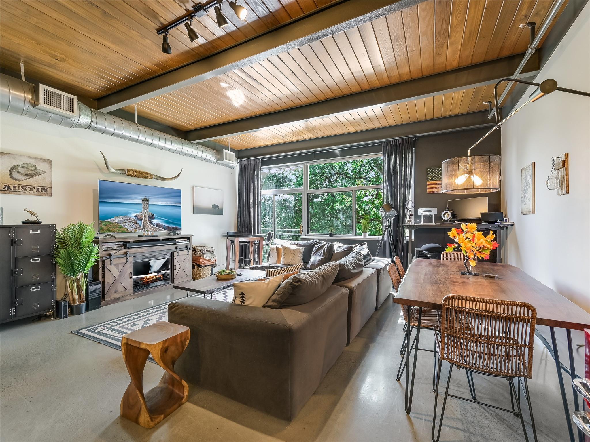 2205 N Lamar BLVD # 215