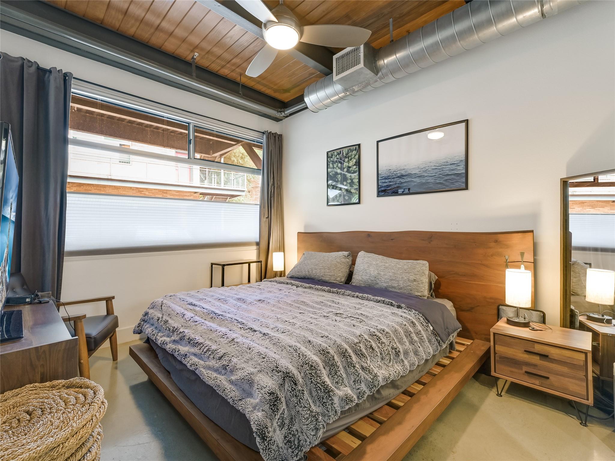 2205 N Lamar BLVD # 215