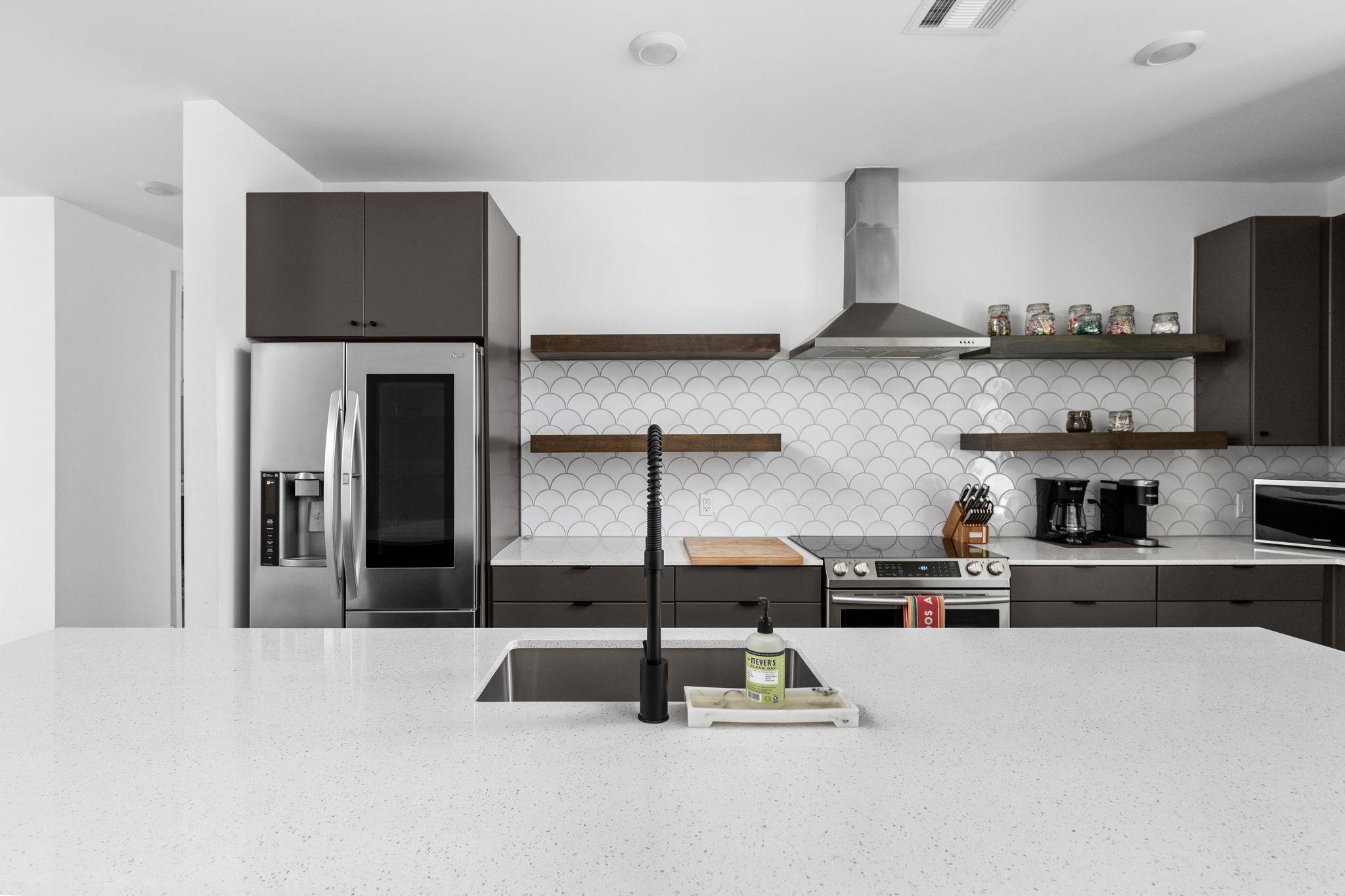 2709 E 5th ST # 1306