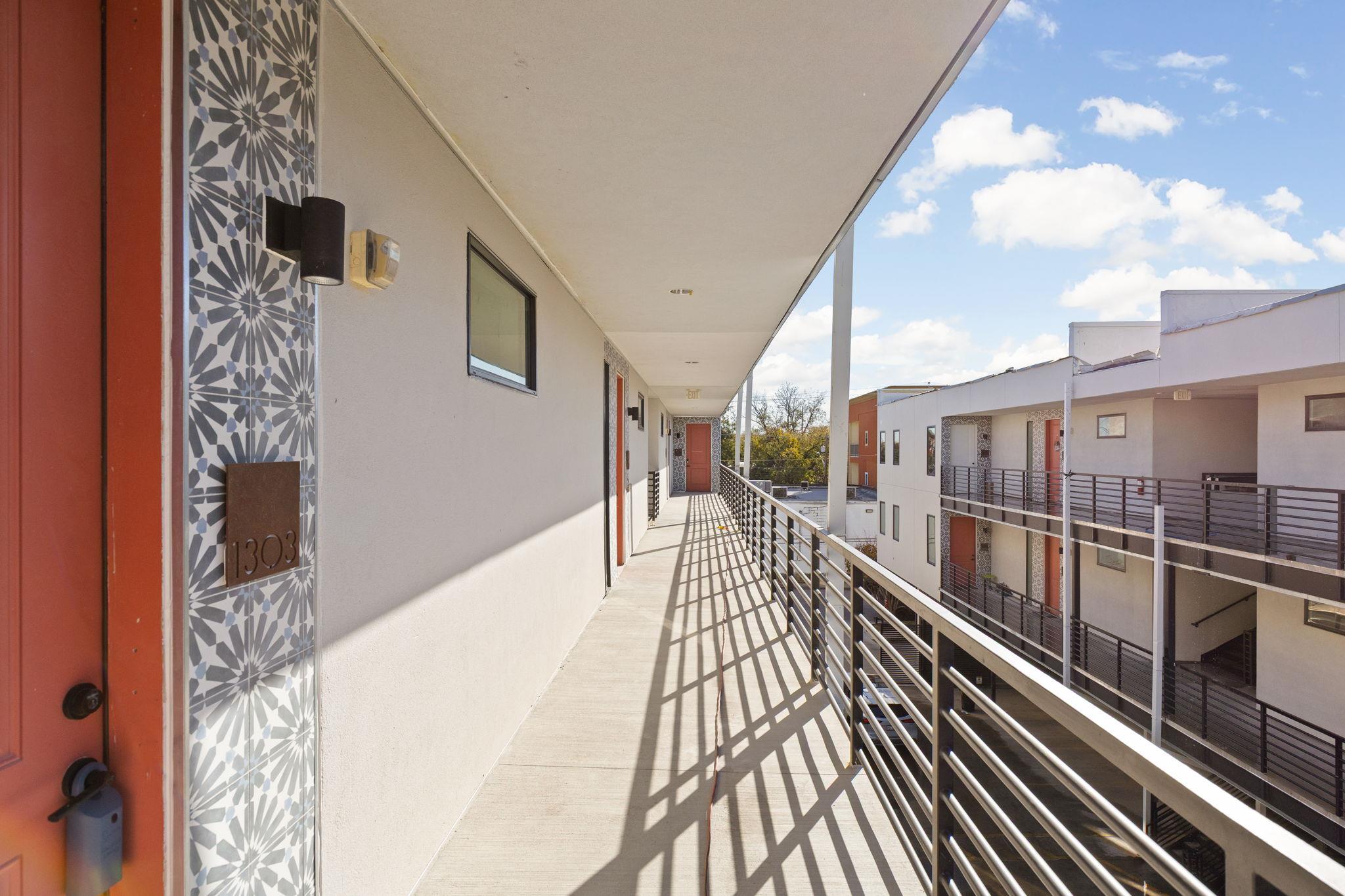 2709 E 5th ST # 1306