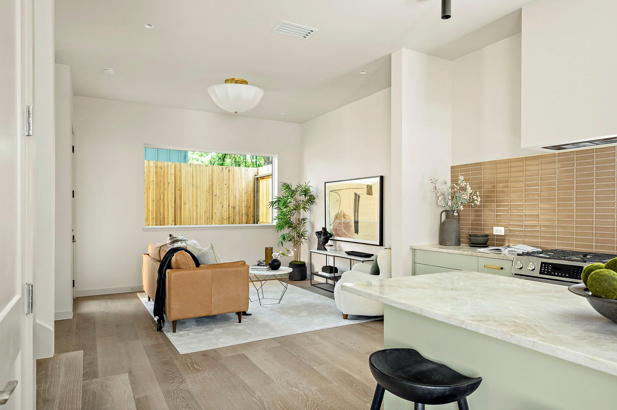 2405 E 22nd ST, Austin