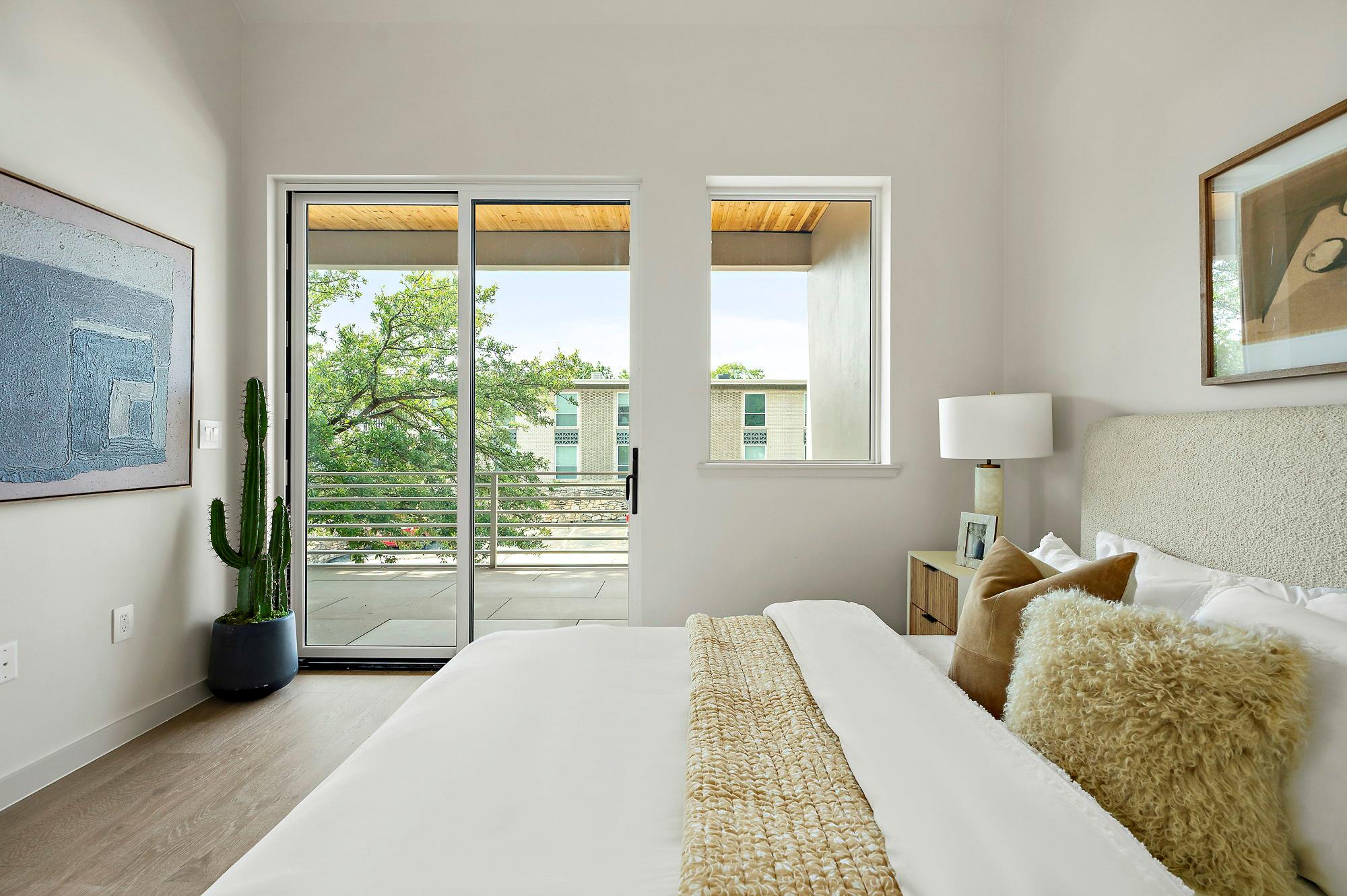 2405 E 22nd ST, Austin