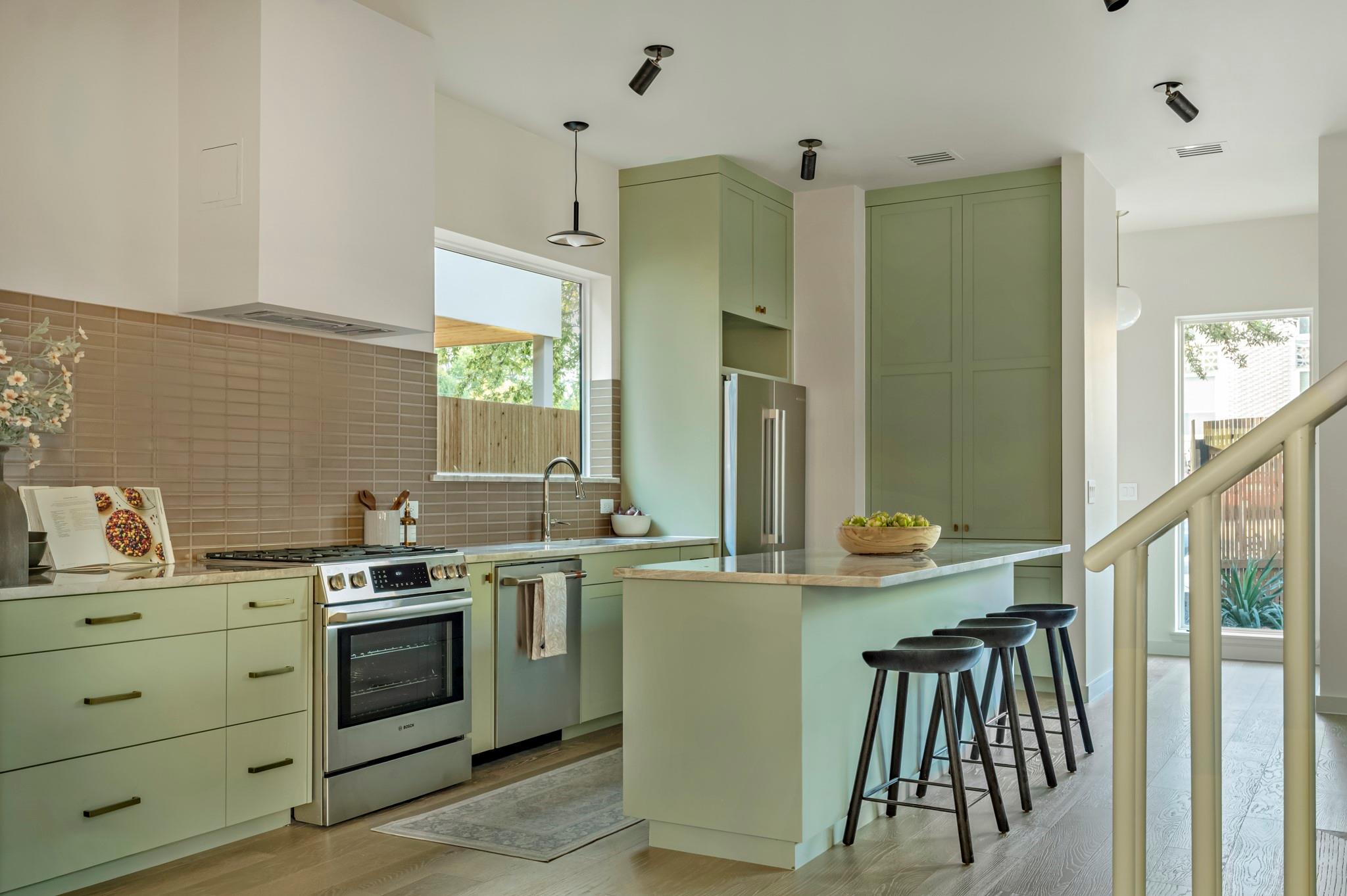 2405 E 22nd ST, Austin