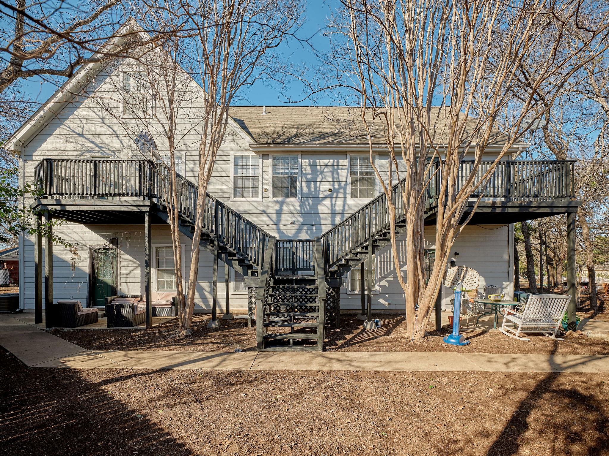 2908 Whisper Oaks LN