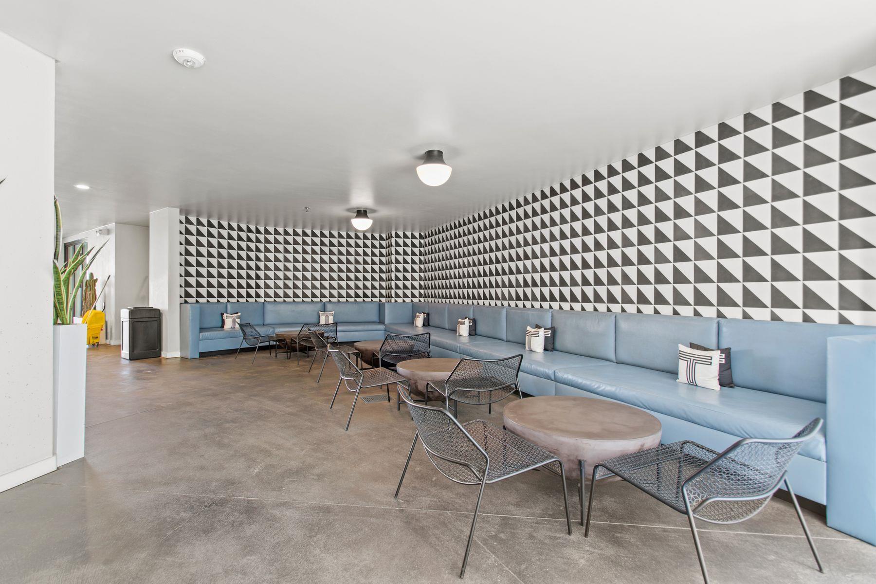 800 Embassy DR # 525