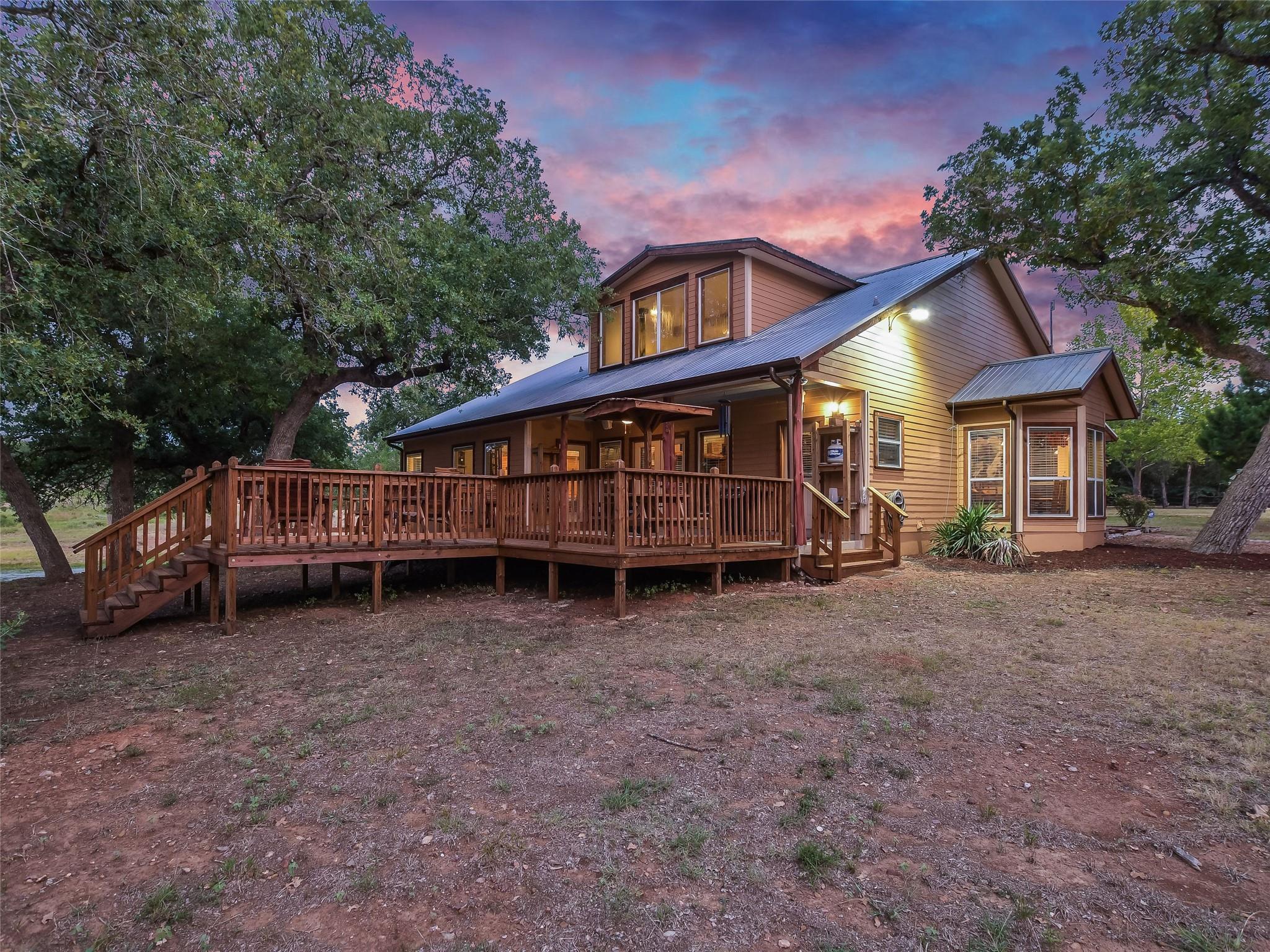 762 Karisch RD