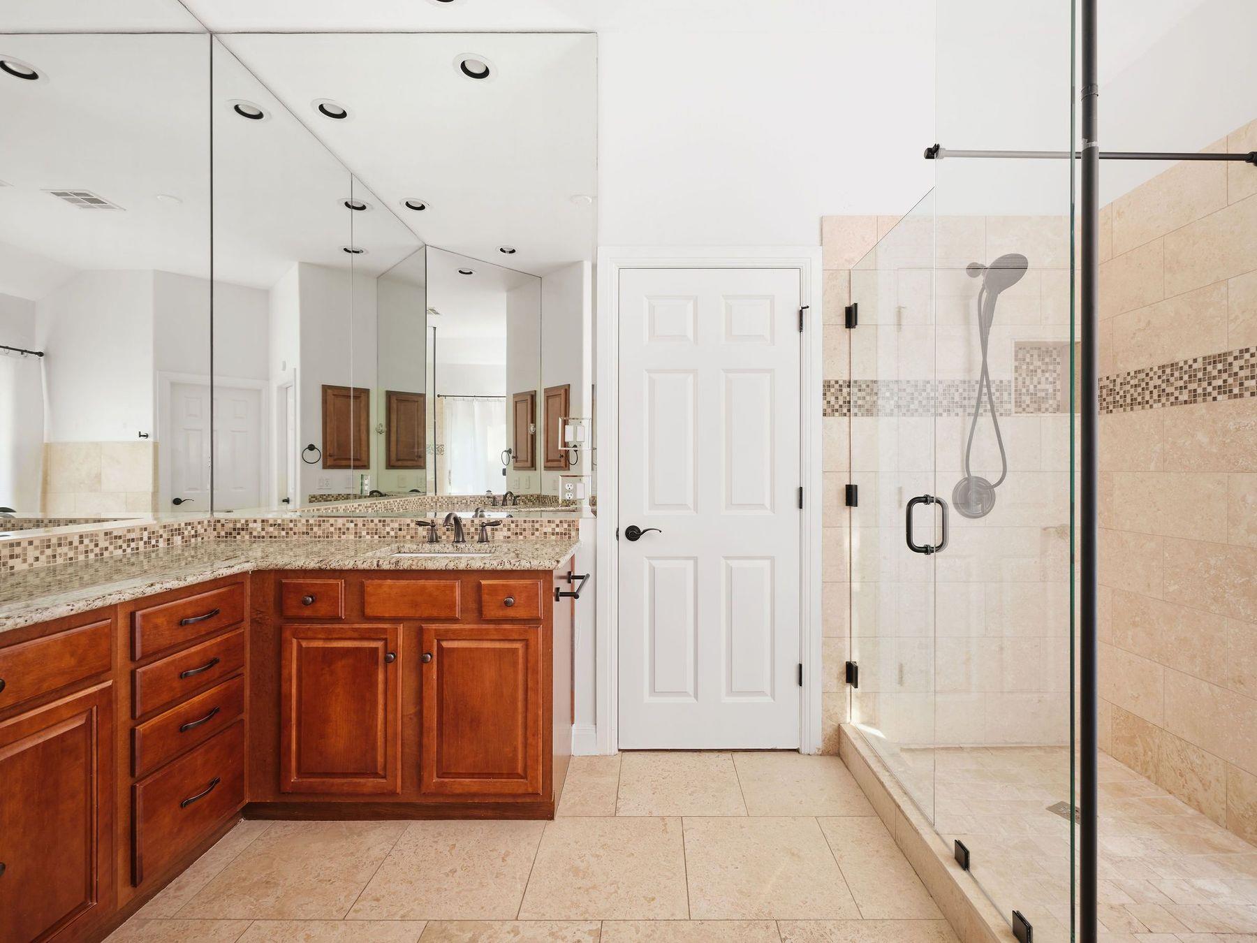 5612 Bonnell Vista ST