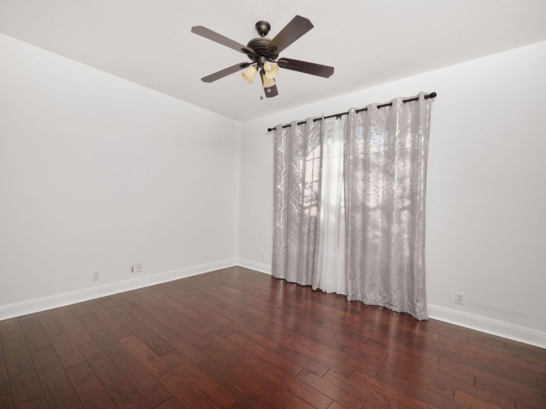 5612 Bonnell Vista ST