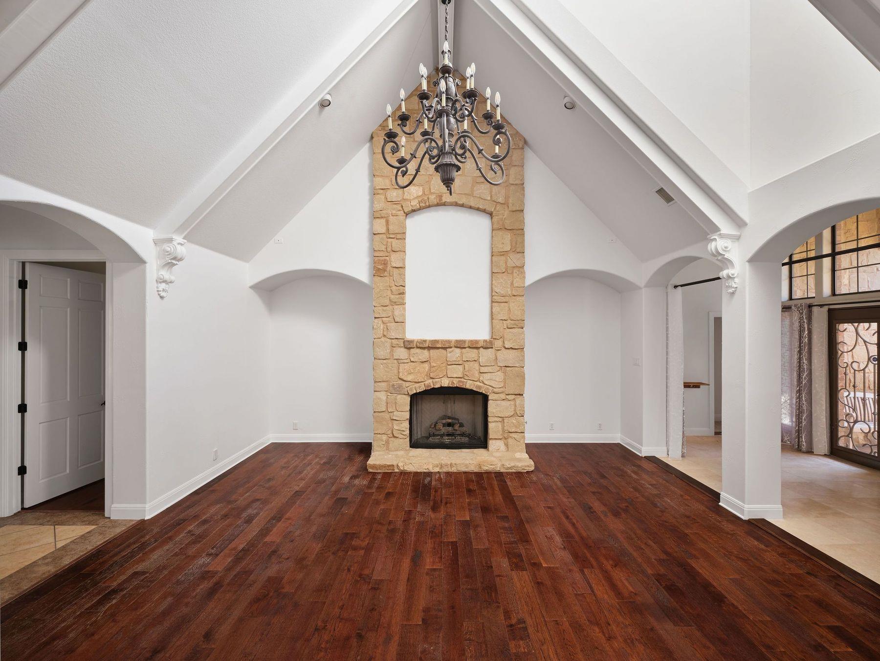 5612 Bonnell Vista ST