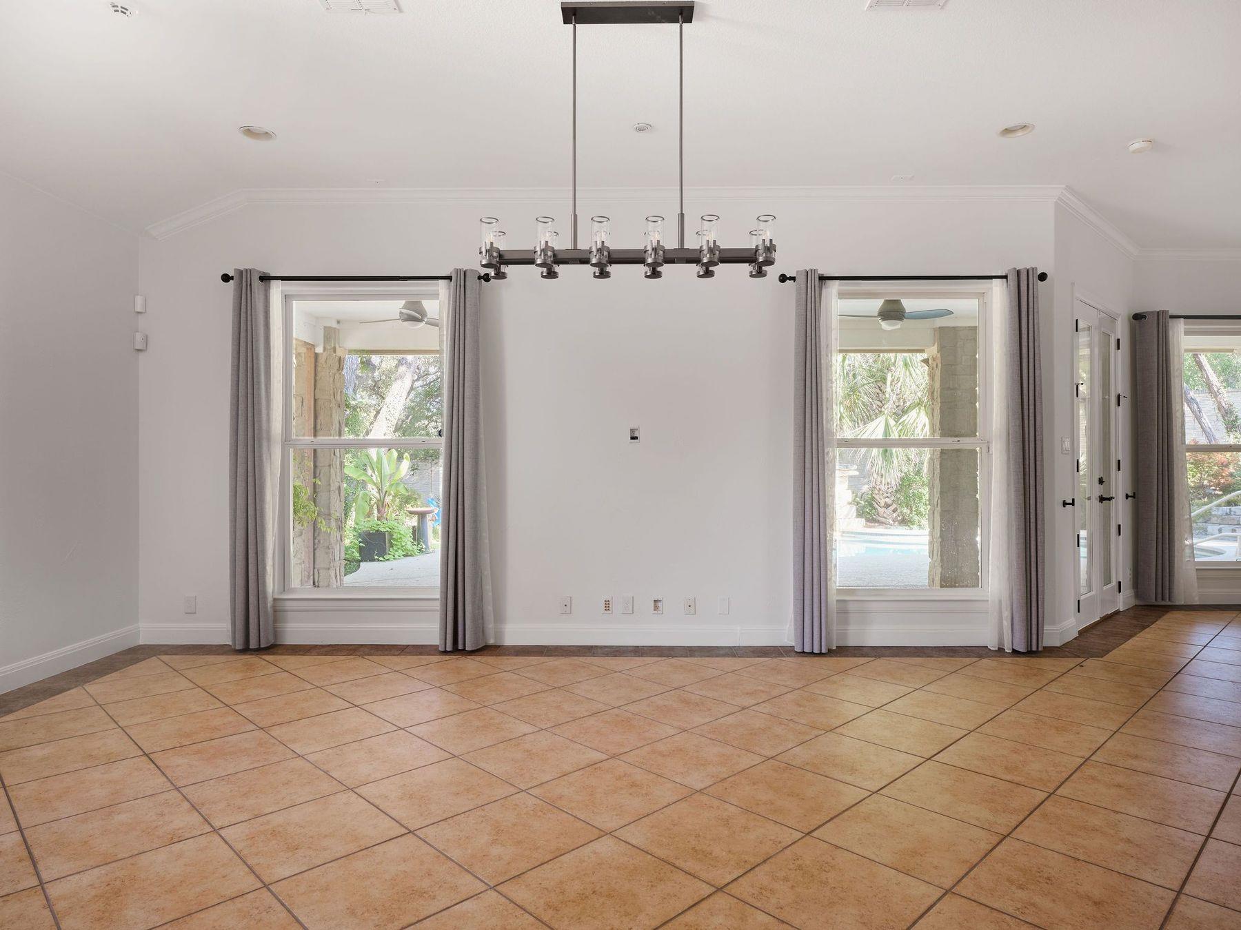 5612 Bonnell Vista ST